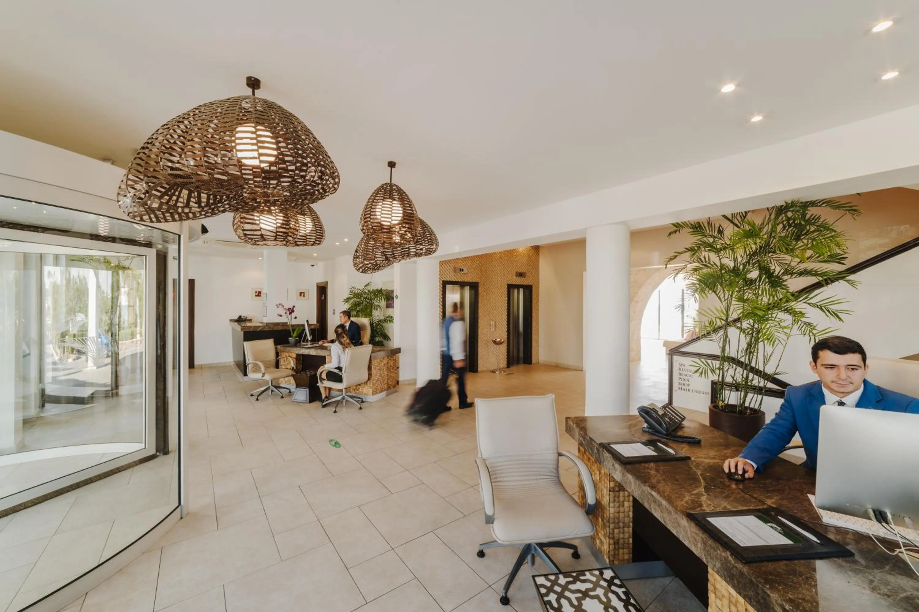 Property building in Arkin Palm Beach Hotel