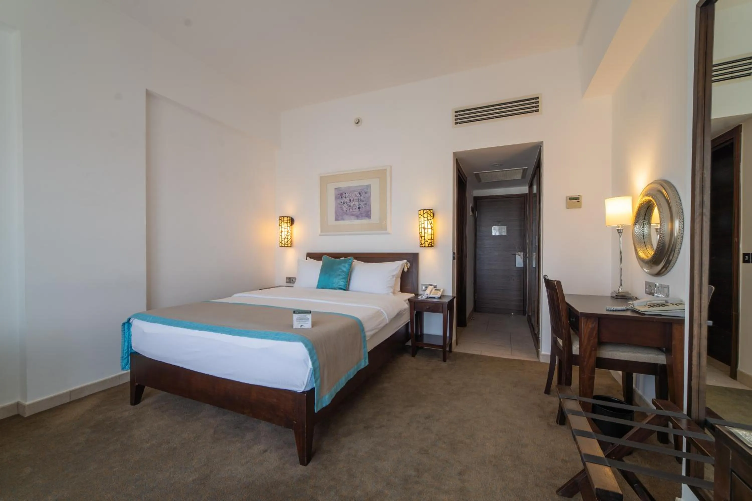 View (from property/room), Bed in Arkin Palm Beach Hotel