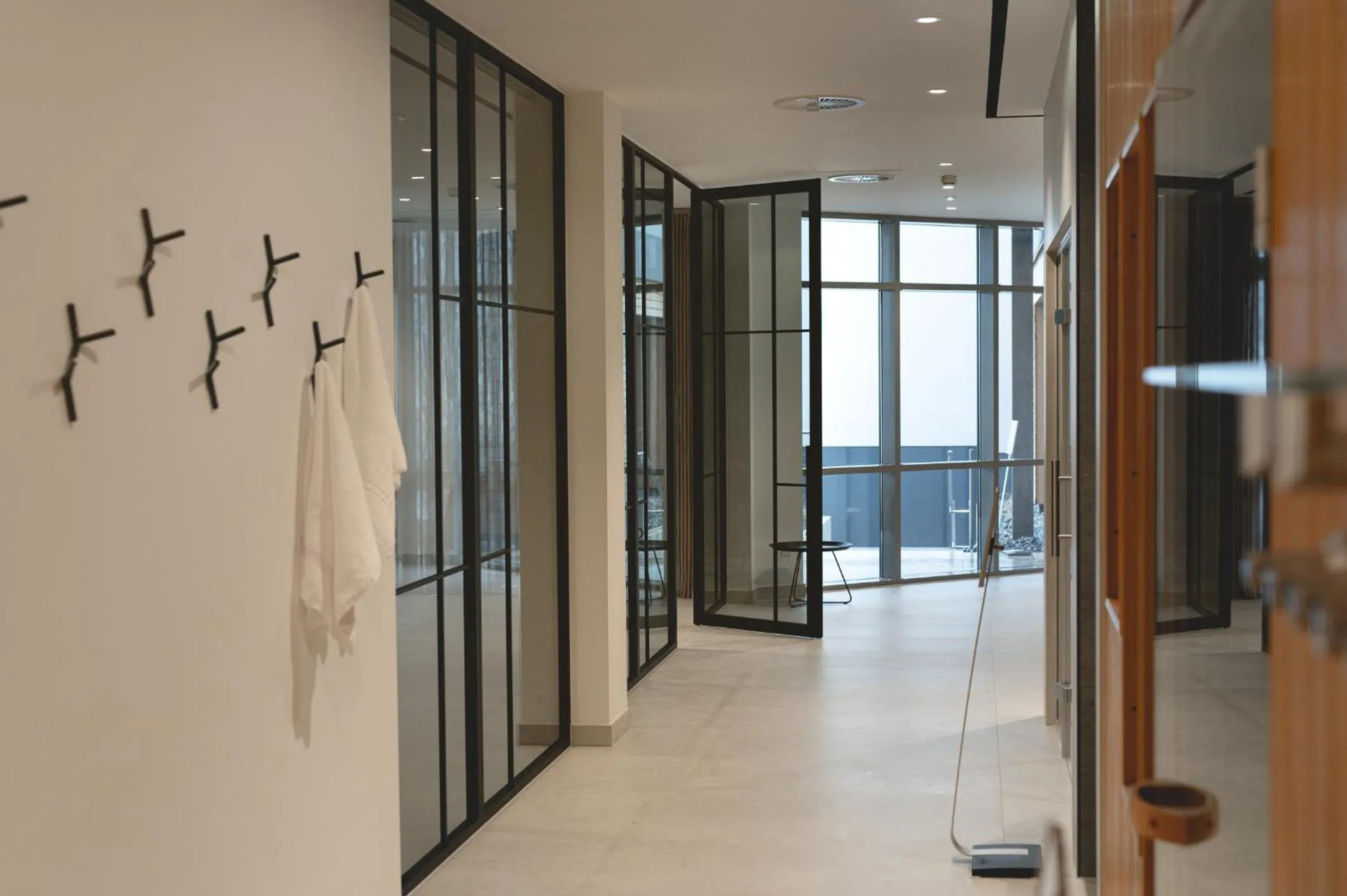 Spa and wellness centre/facilities in Hotel VierJahreszeiten am Seilersee