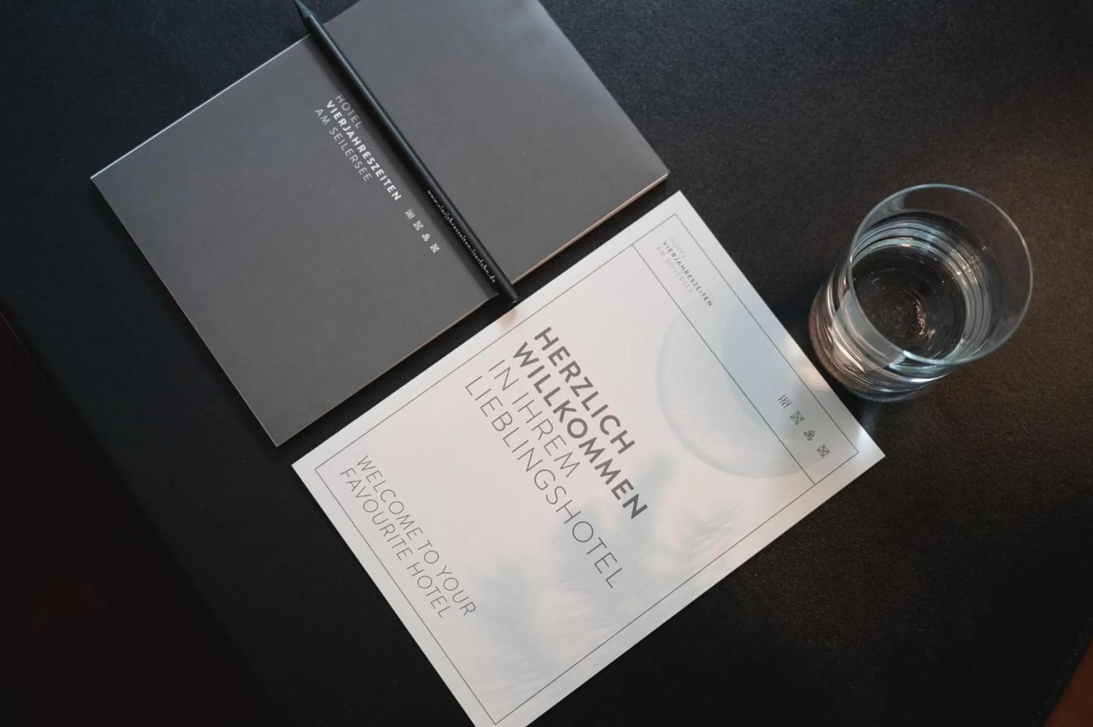 Photo of the whole room in Hotel VierJahreszeiten am Seilersee