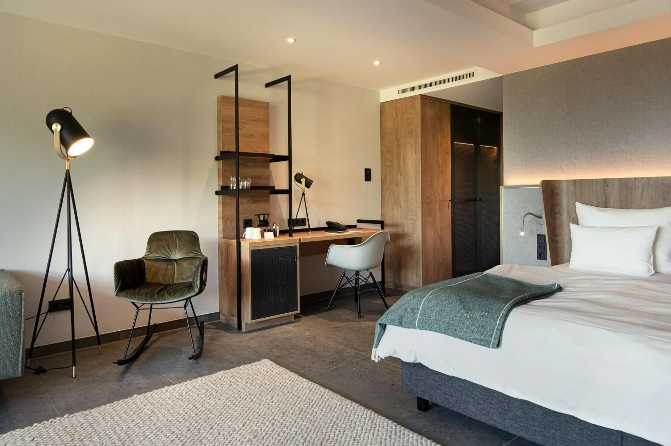 Bed in Hotel VierJahreszeiten am Seilersee