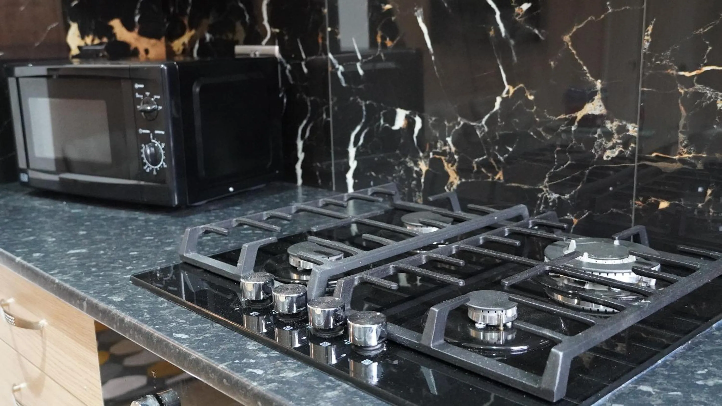 Kitchen or kitchenette in Cowper Townhouse