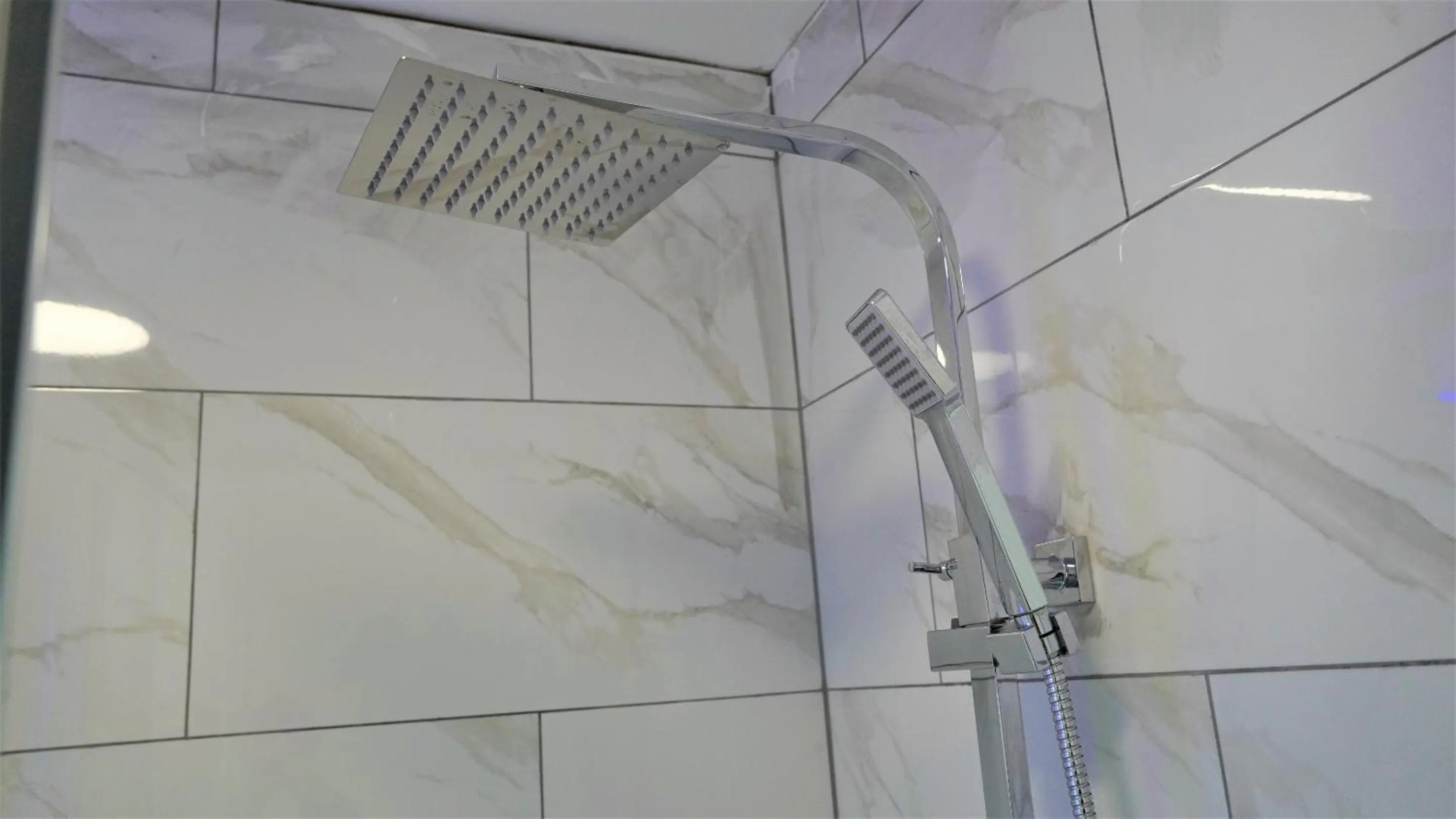 Bathroom in Cowper Townhouse