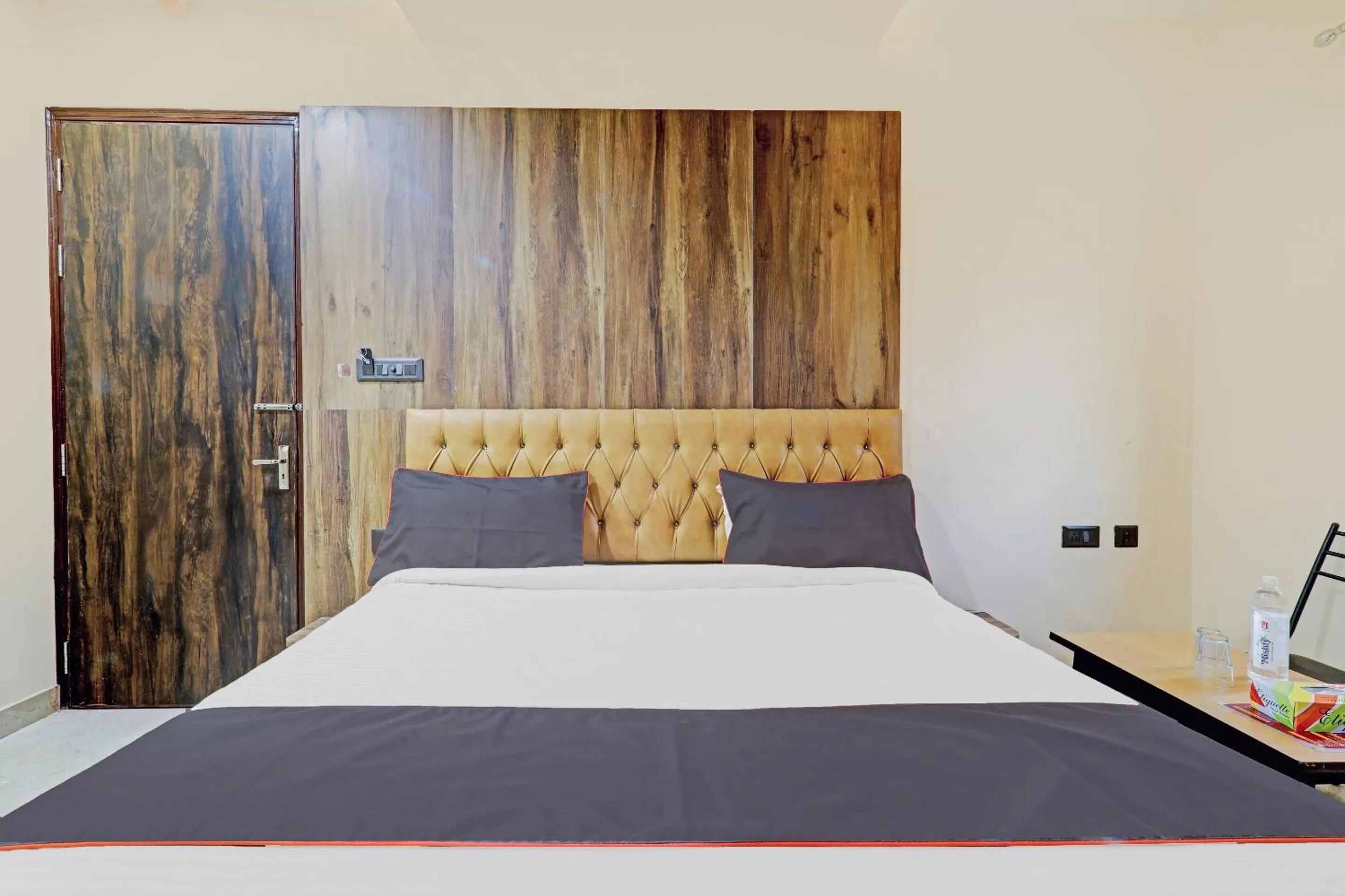 Bedroom, Bed in Townhouse Jayati Oasis Inn