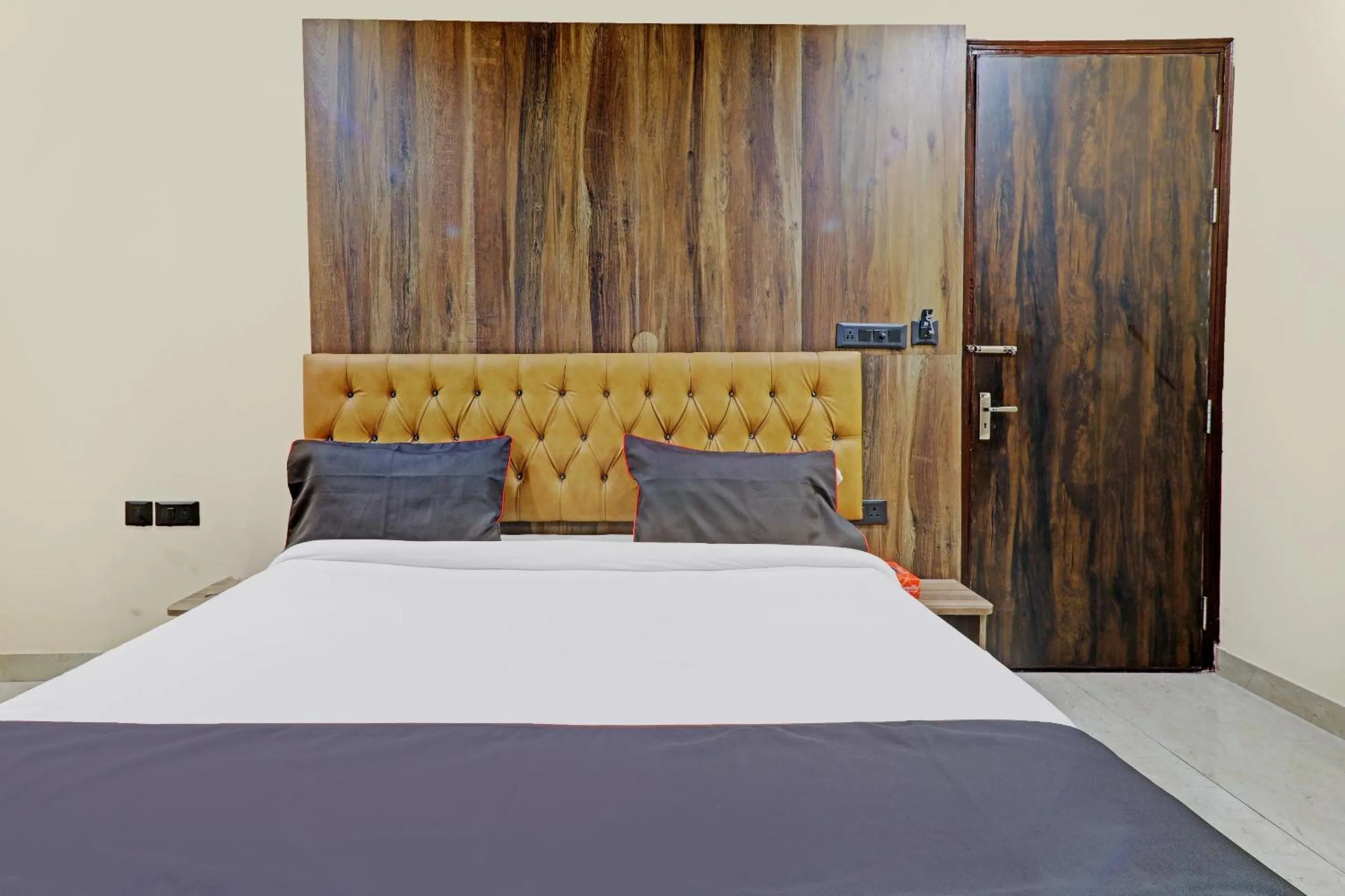 Bedroom, Bed in Townhouse Jayati Oasis Inn