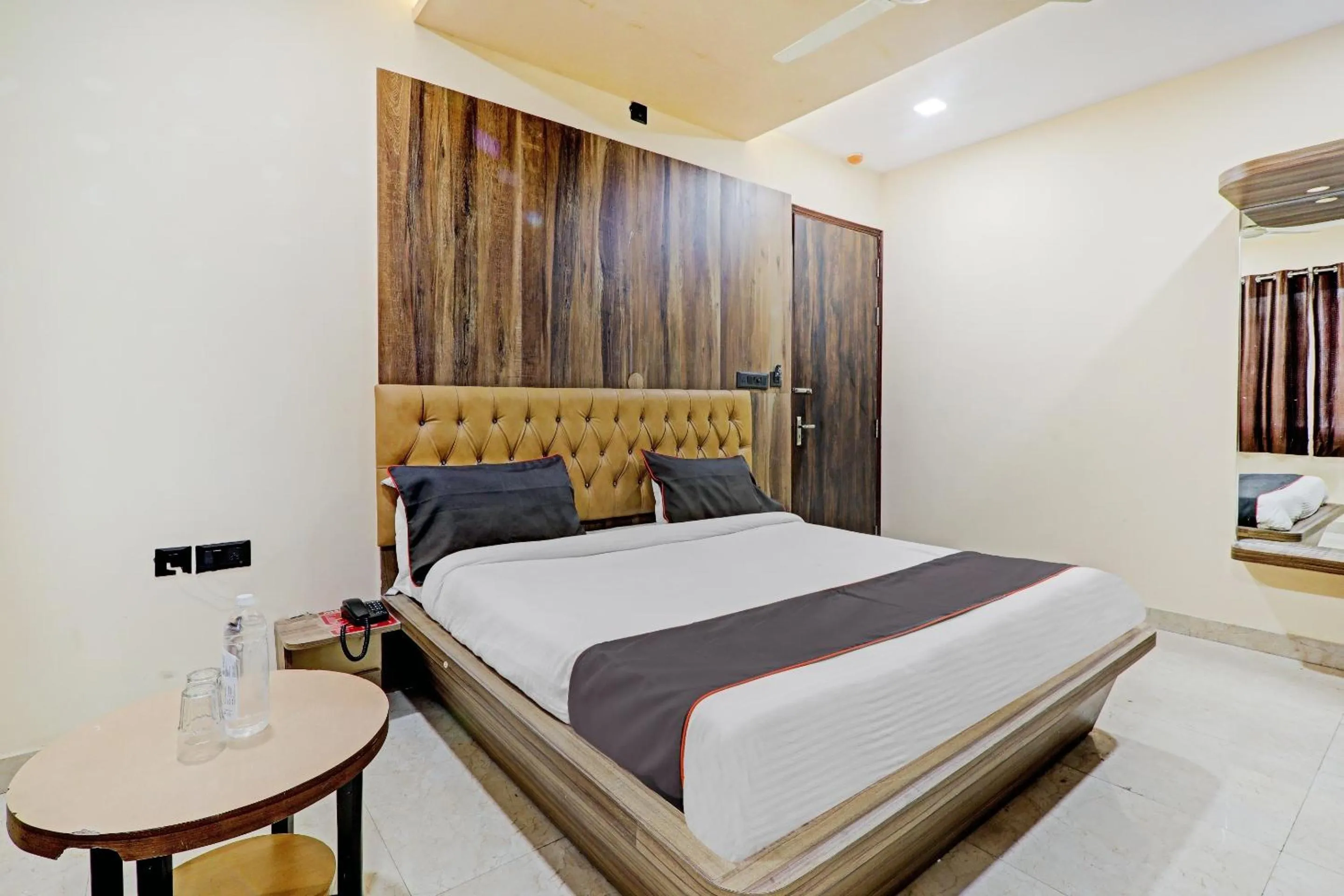 Bedroom, Bed in Townhouse Jayati Oasis Inn