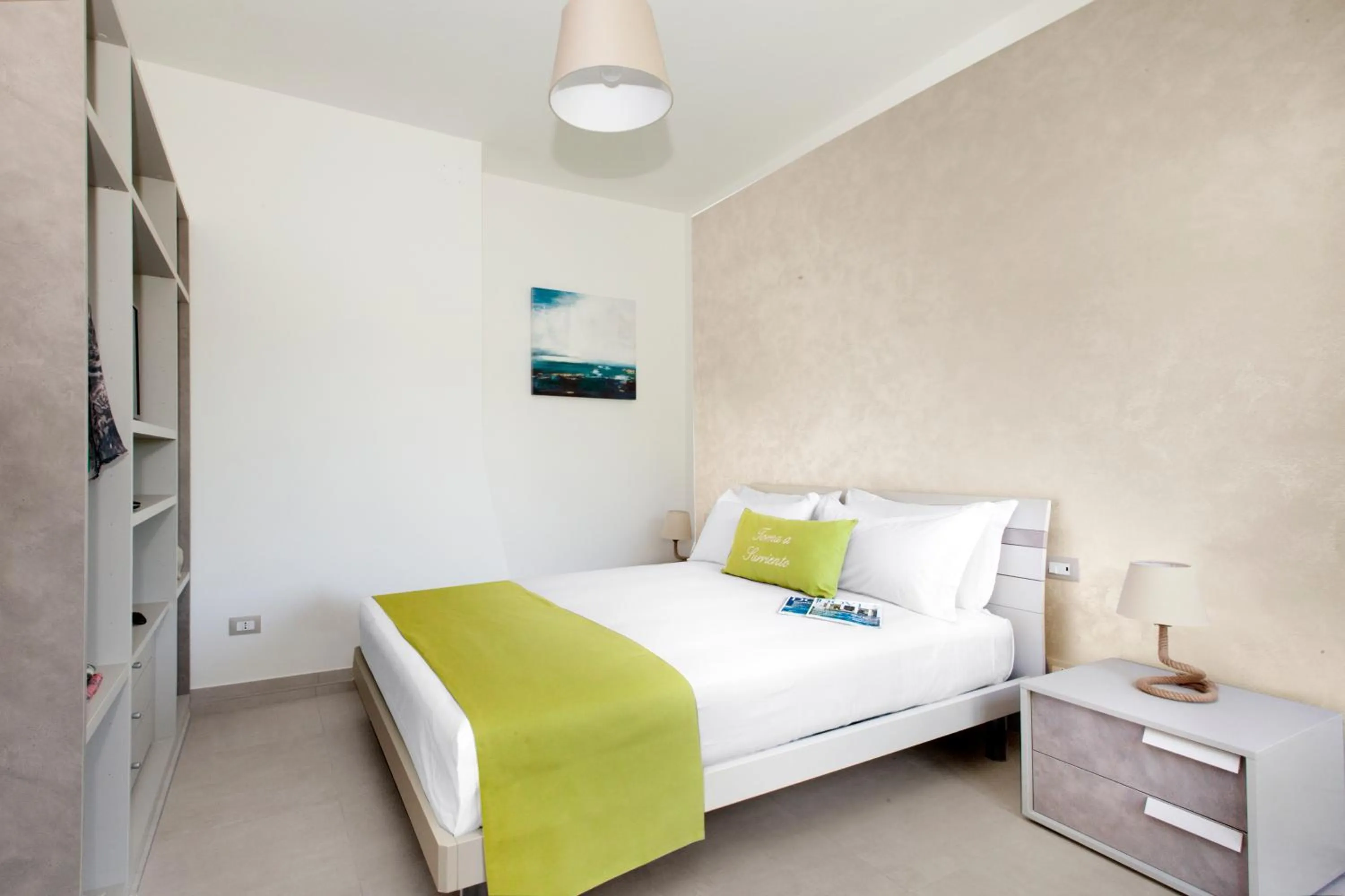 Photo of the whole room, Bed in Torna a Surriento Suites