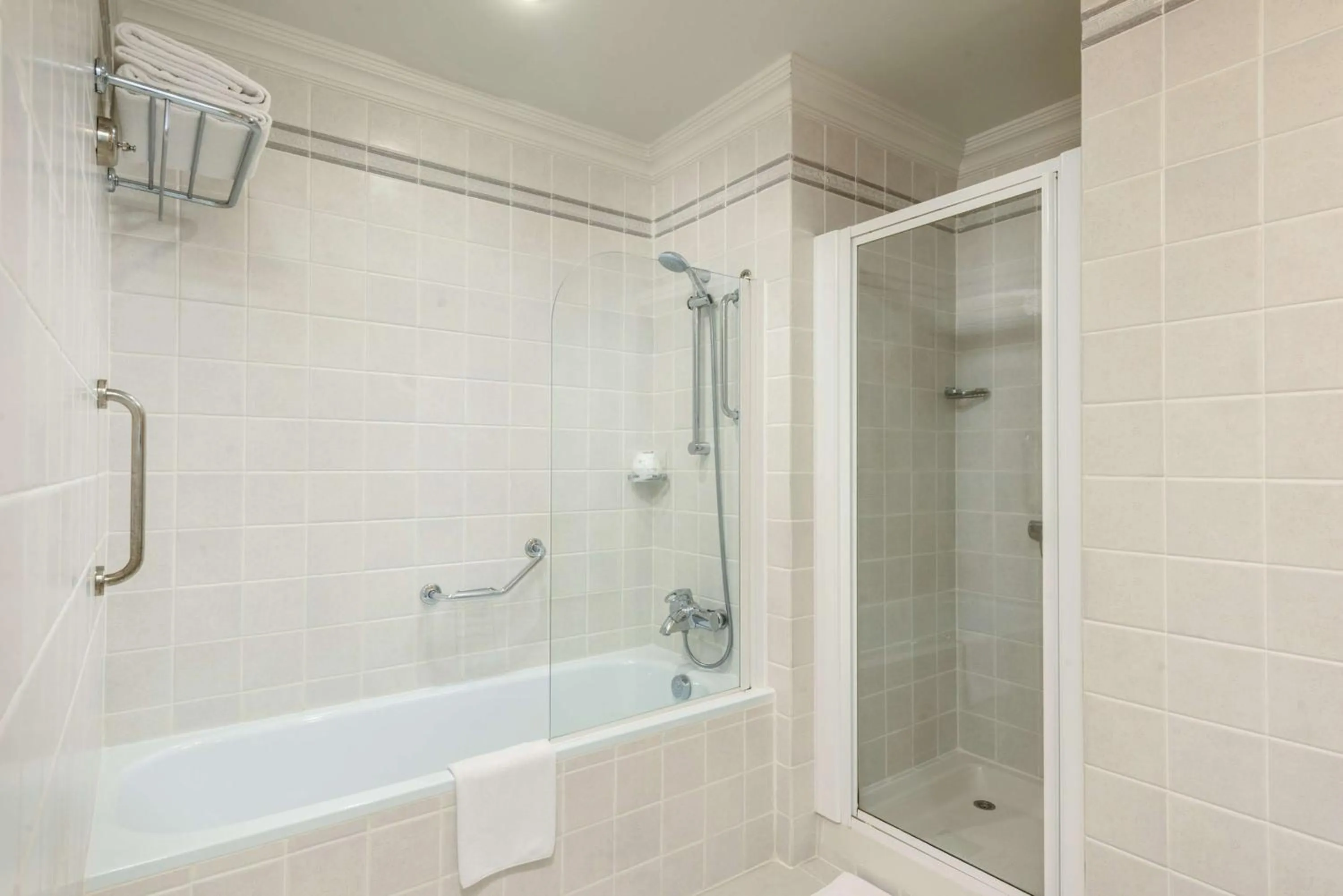 Bathroom in Radisson Blu Hotel, Muscat