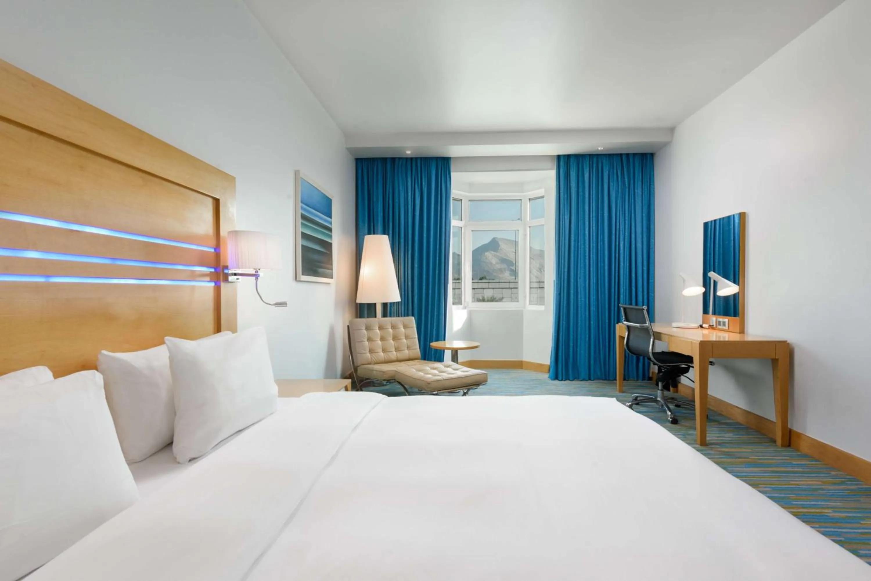 Bedroom, Bed in Radisson Blu Hotel, Muscat