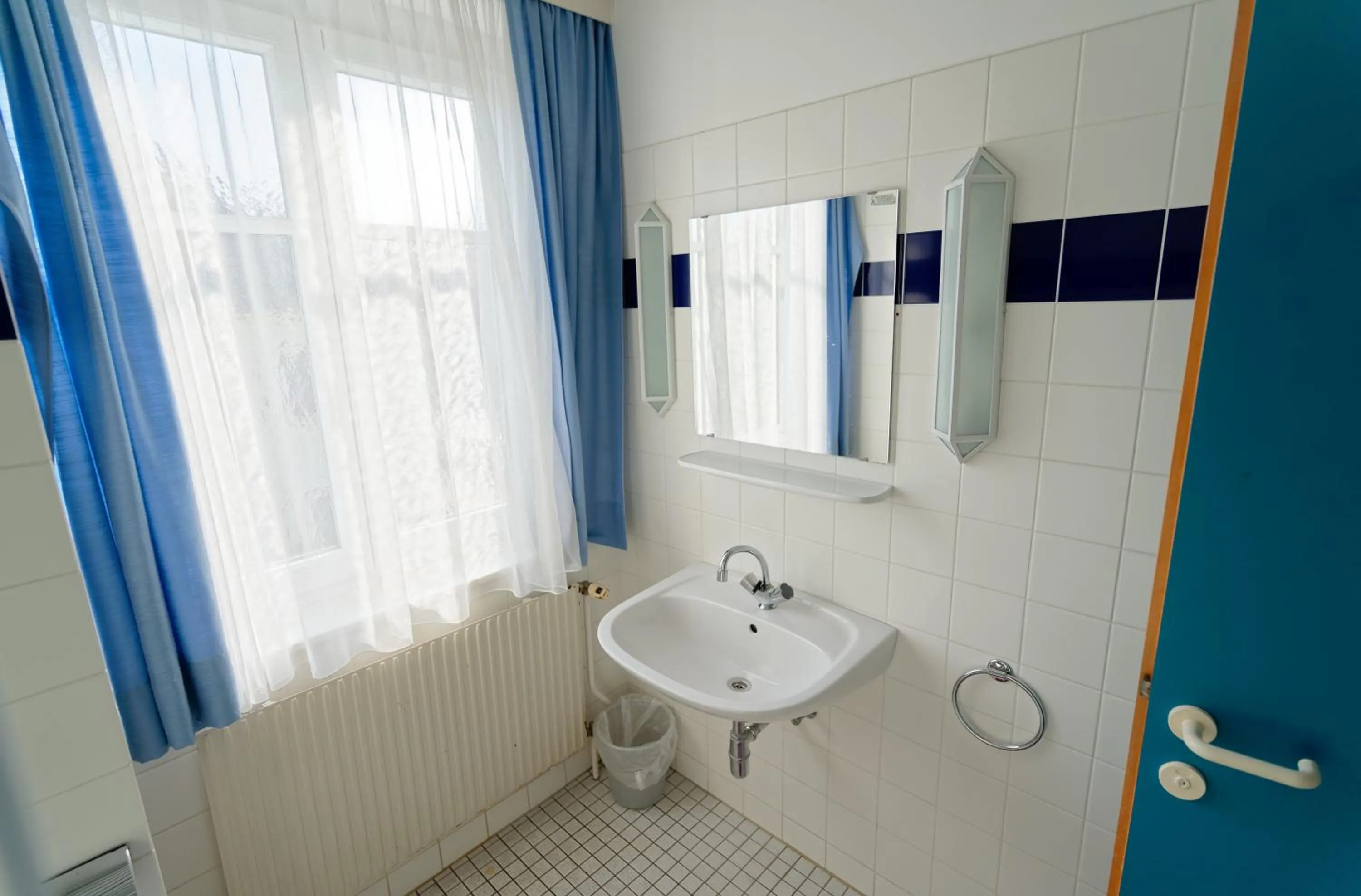 Bathroom in Radfahrerherberge Krems