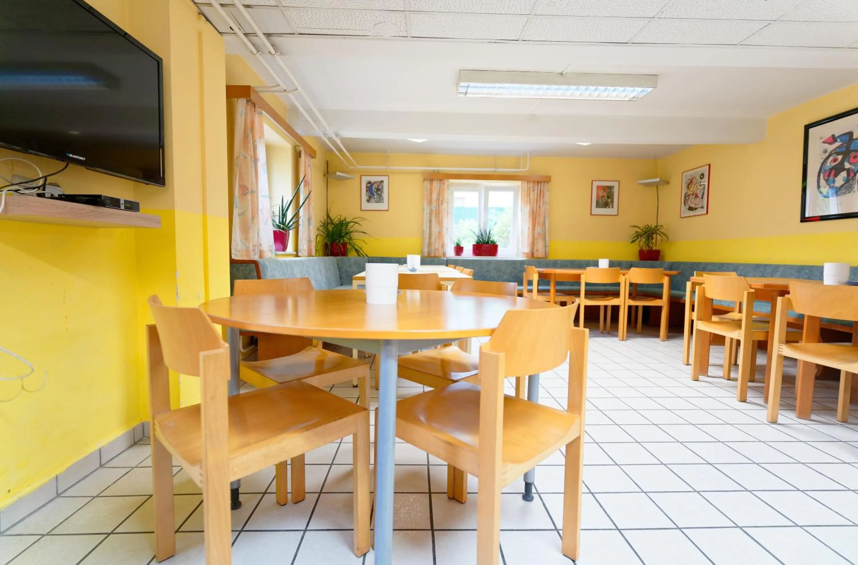Dining area in Radfahrerherberge Krems