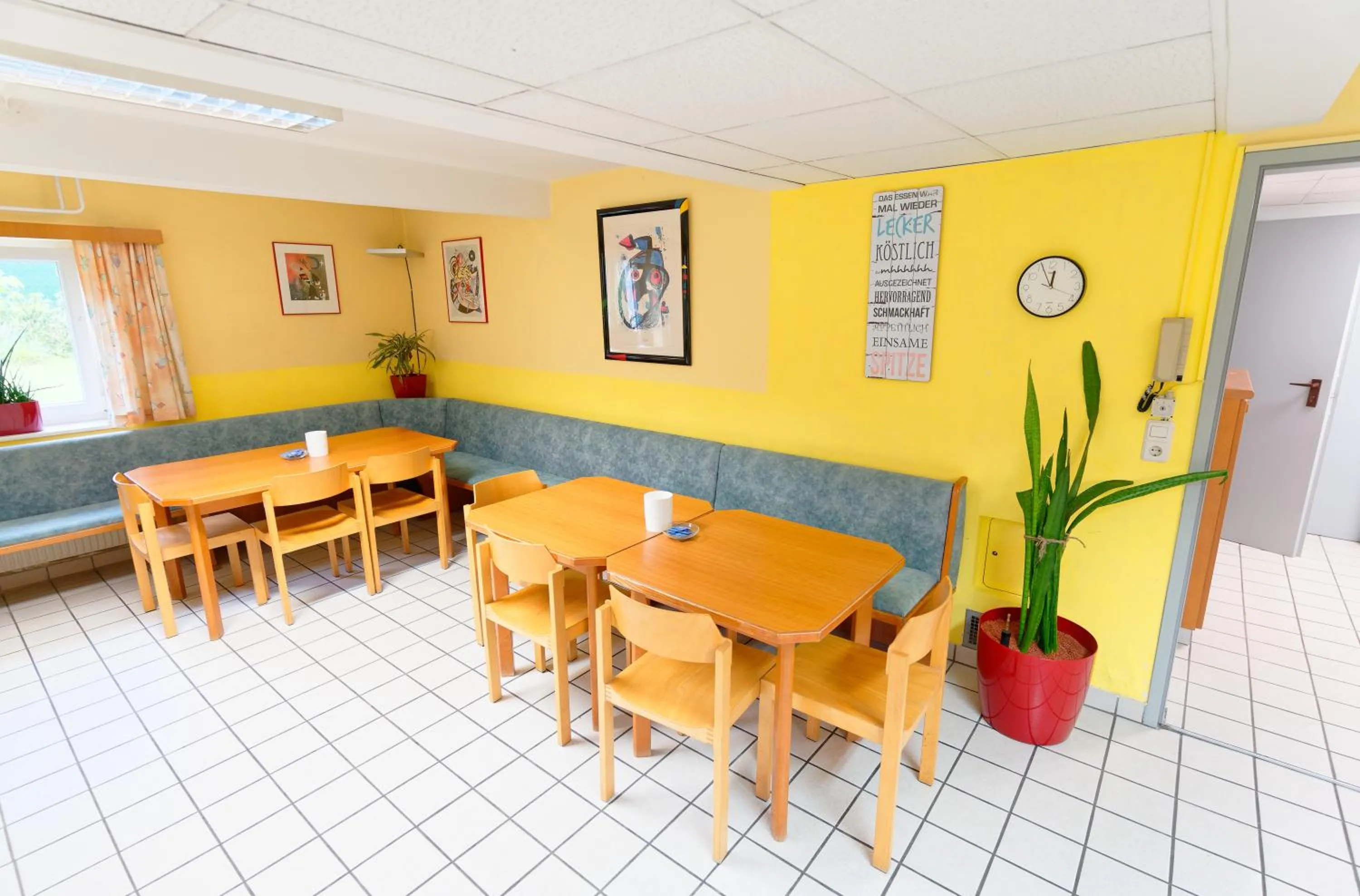 Dining area in Radfahrerherberge Krems
