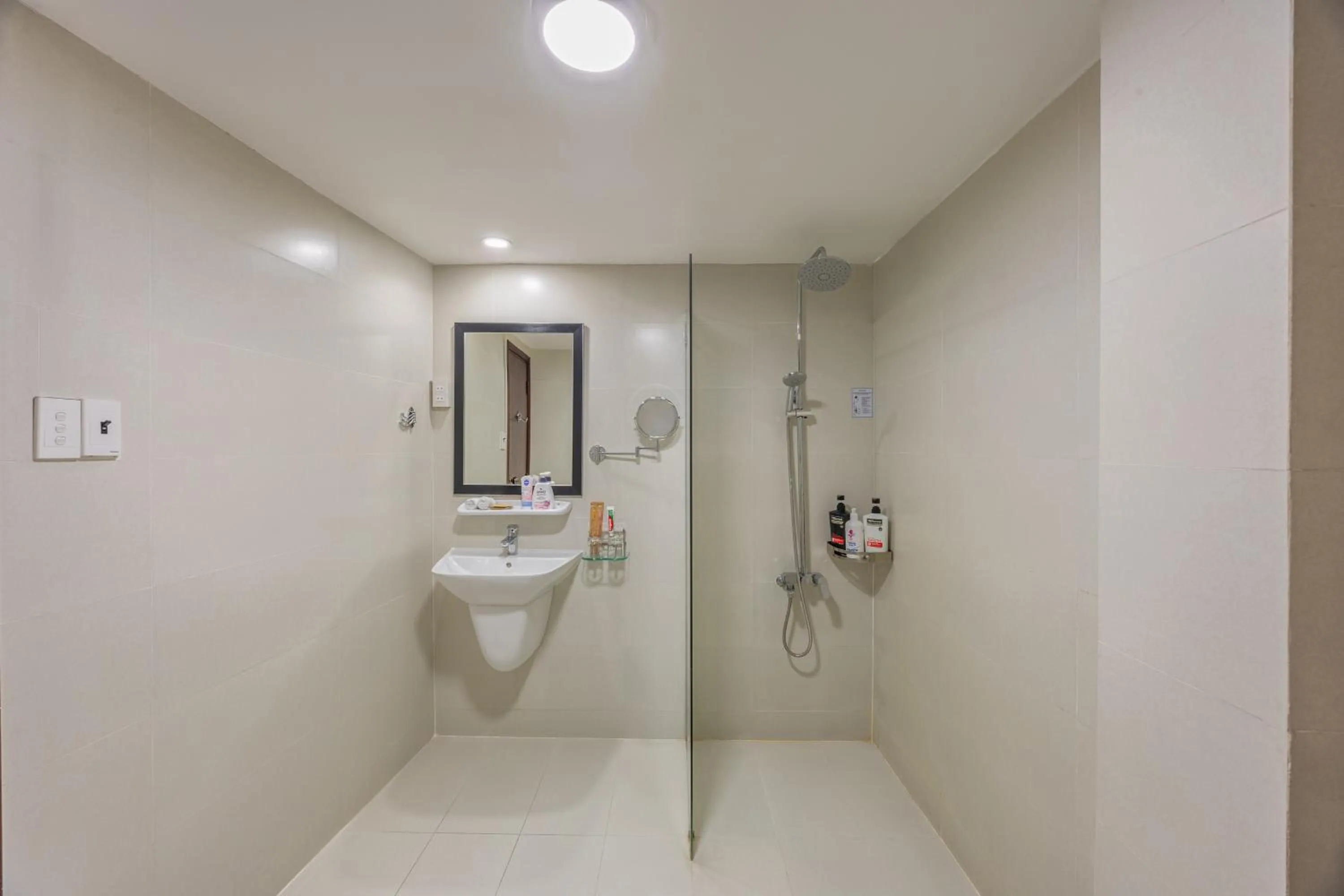 A25 Hotel - 14 Phó Đức Chính