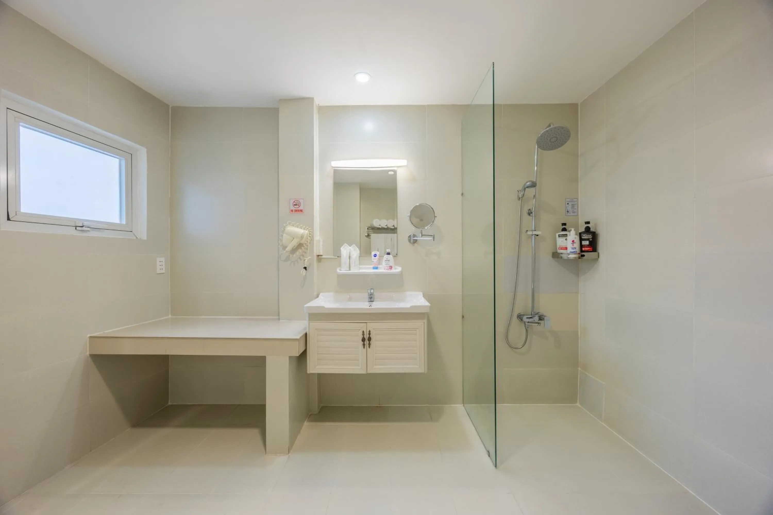 A25 Hotel - 14 Phó Đức Chính