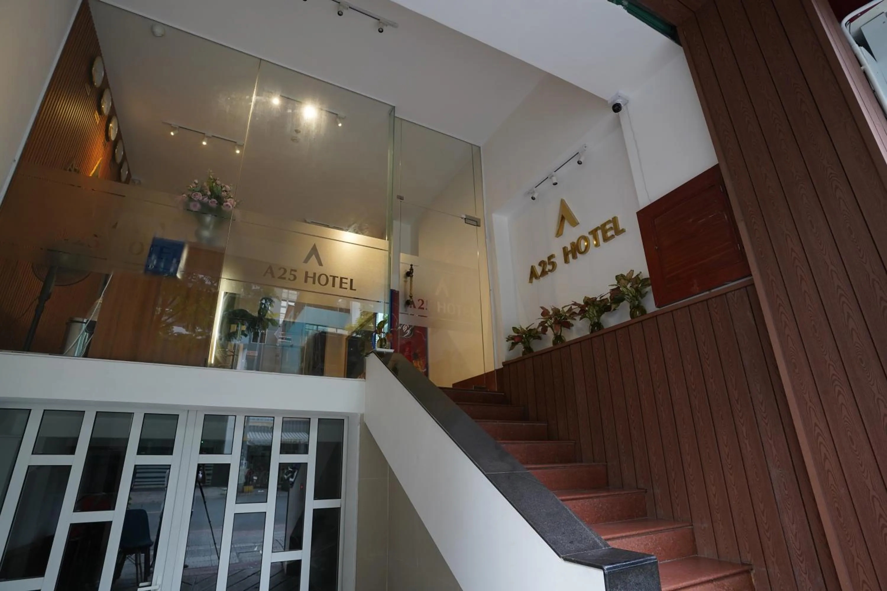A25 Hotel - 14 Phó Đức Chính