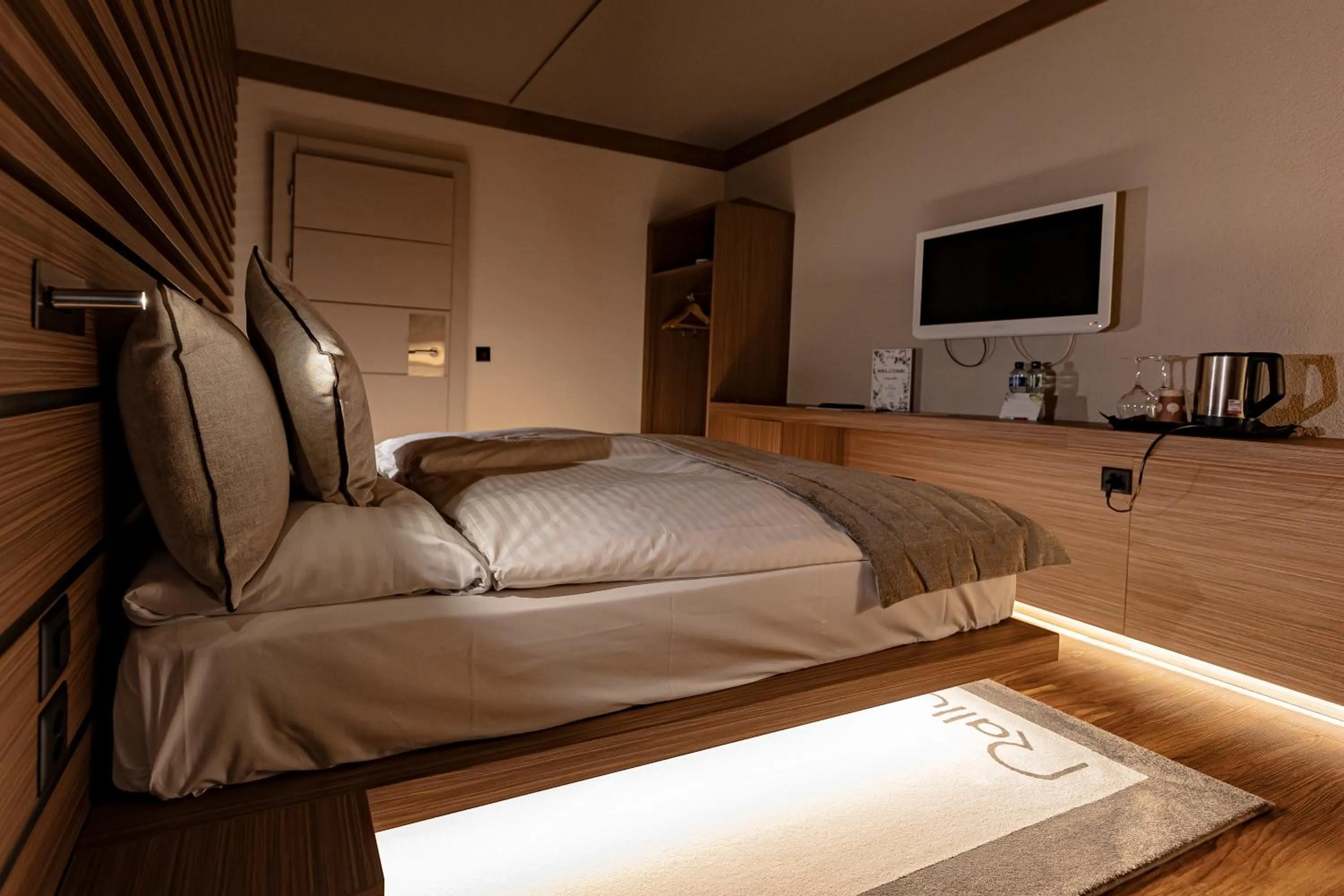 Bed in Hôtel Rallye & Entrées aux Bains de la Gruyère