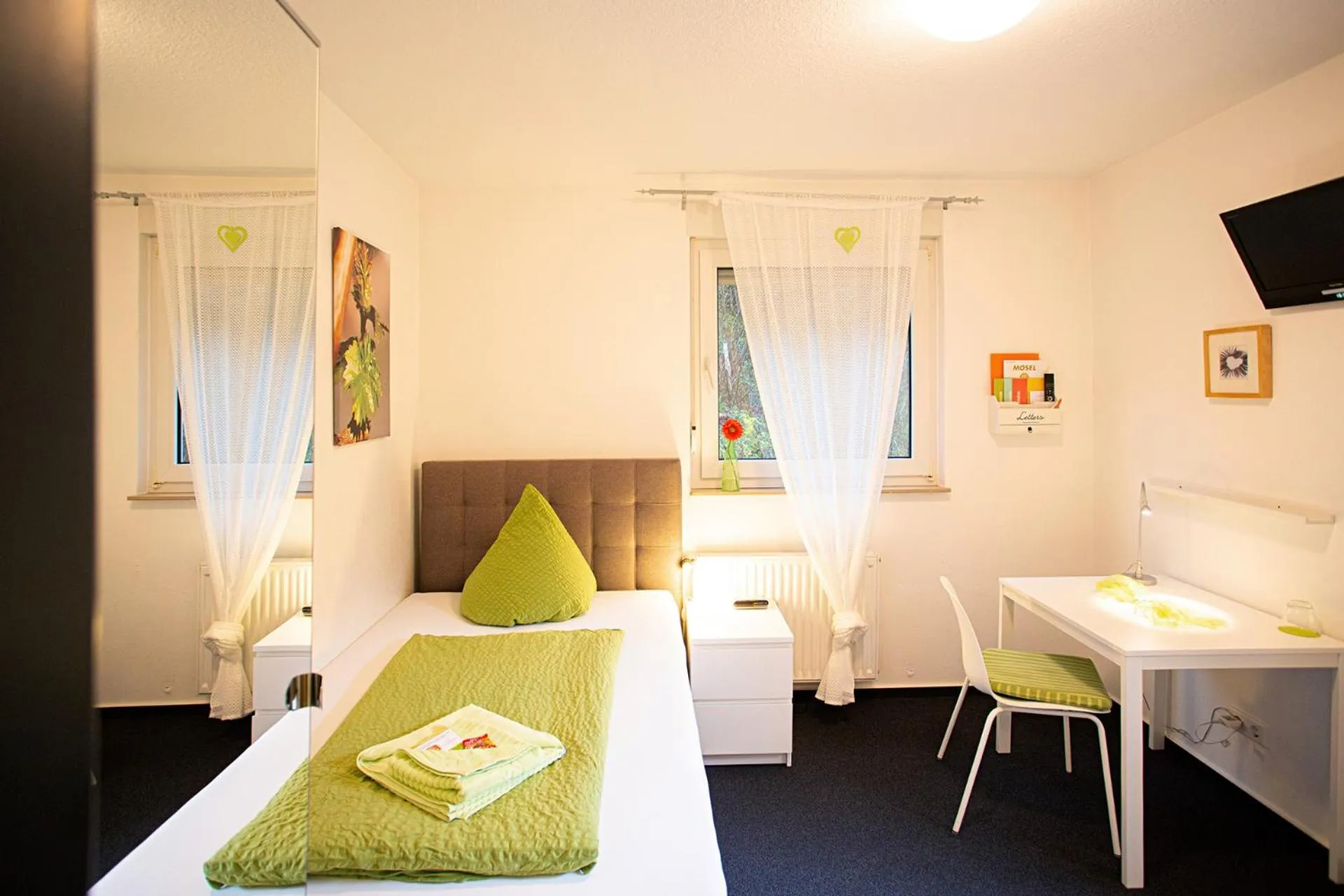 Photo of the whole room, Bed in Hotel Emmerich