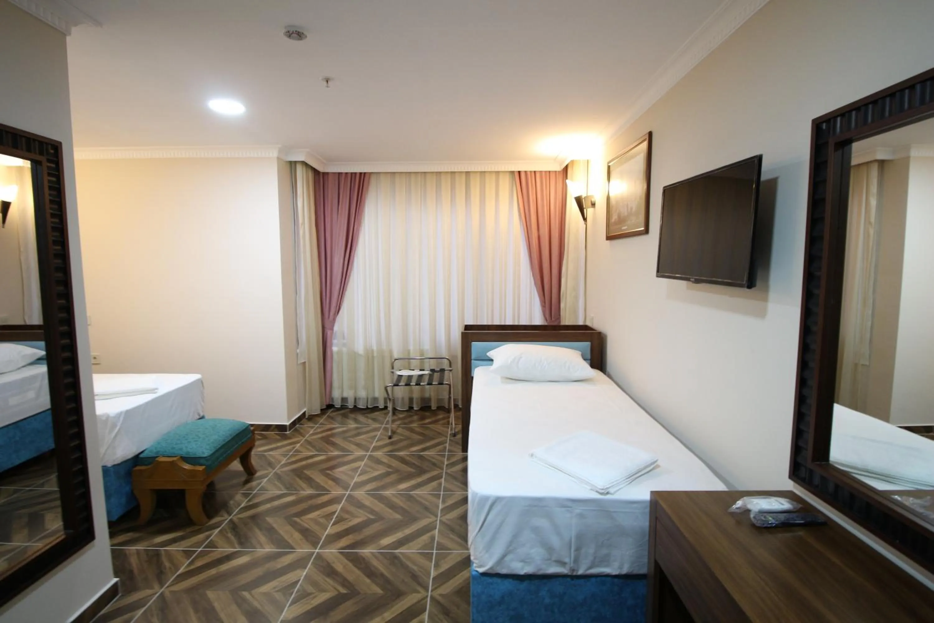 Bed in HOTEL ÜMİT YENİKAPI