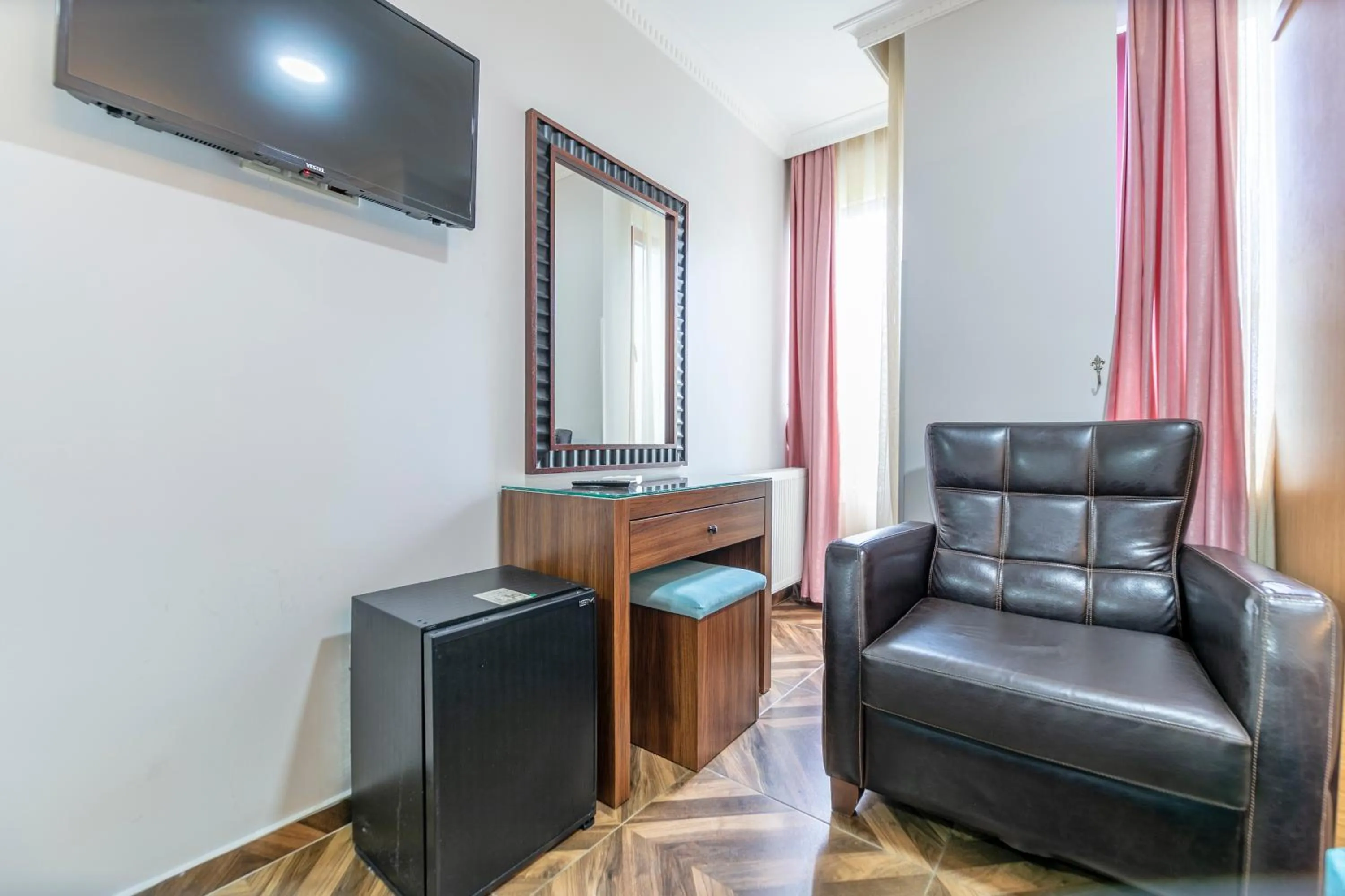 TV and multimedia in HOTEL ÜMİT YENİKAPI