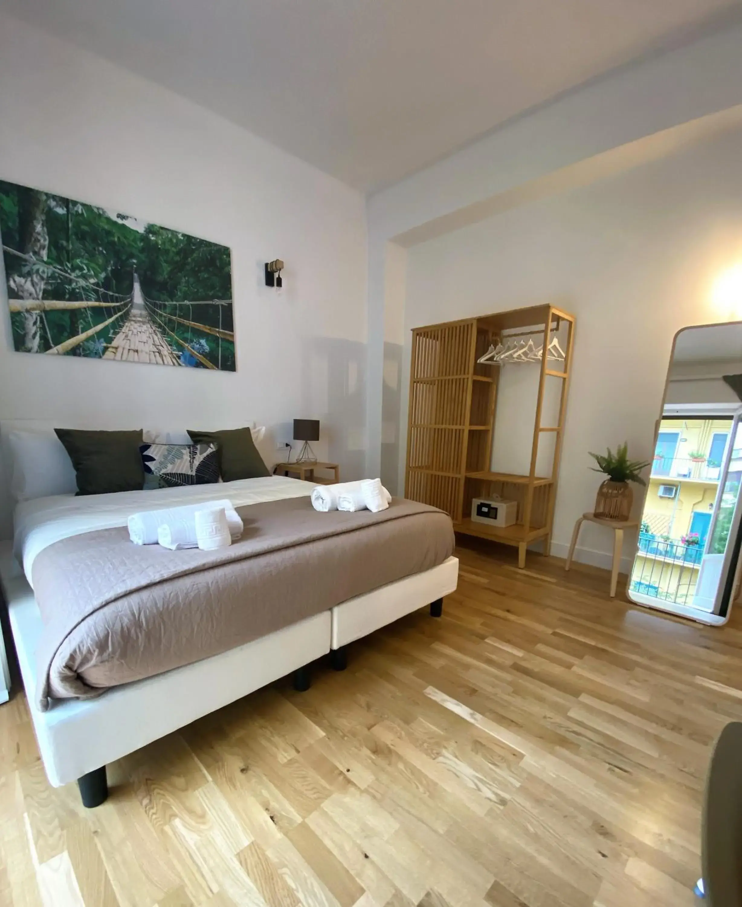 Large Double Room in Lavagnini My Place B&B Large Double Room in Lavagnini My Place B&B