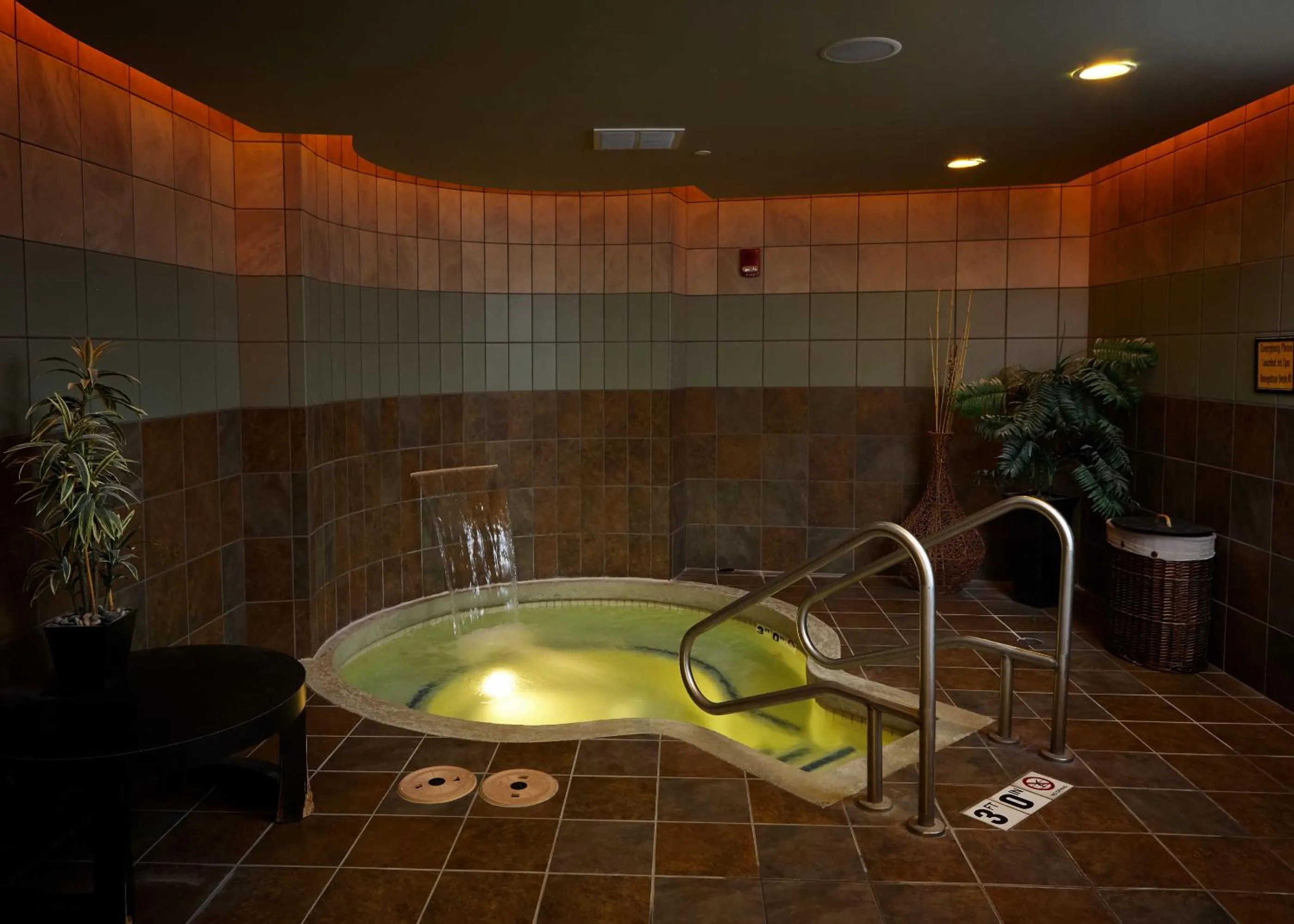 Hot Tub in Riverside Casino & Golf Resort