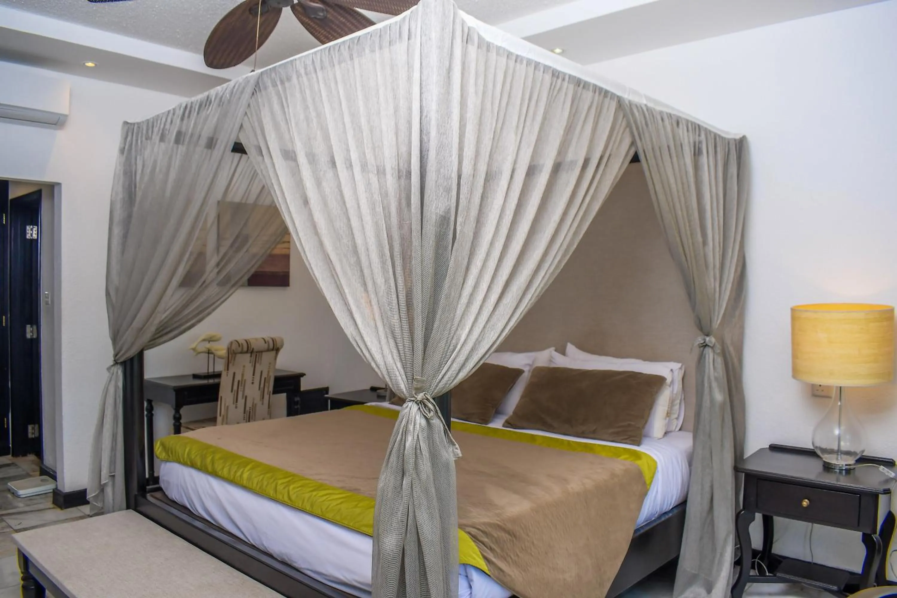 Bed in Cocoa Luxury Resort, Nyali, Mombasa