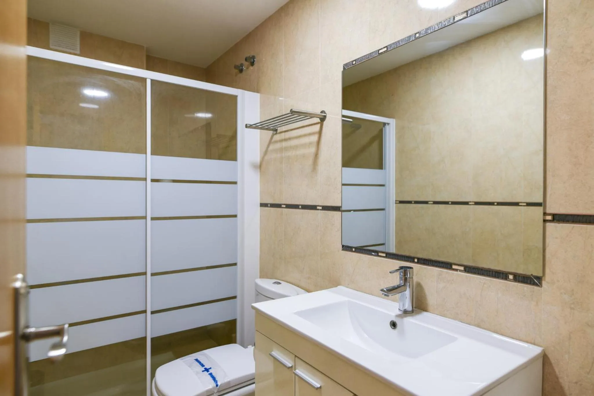 Shower in Vegasol Playa AT