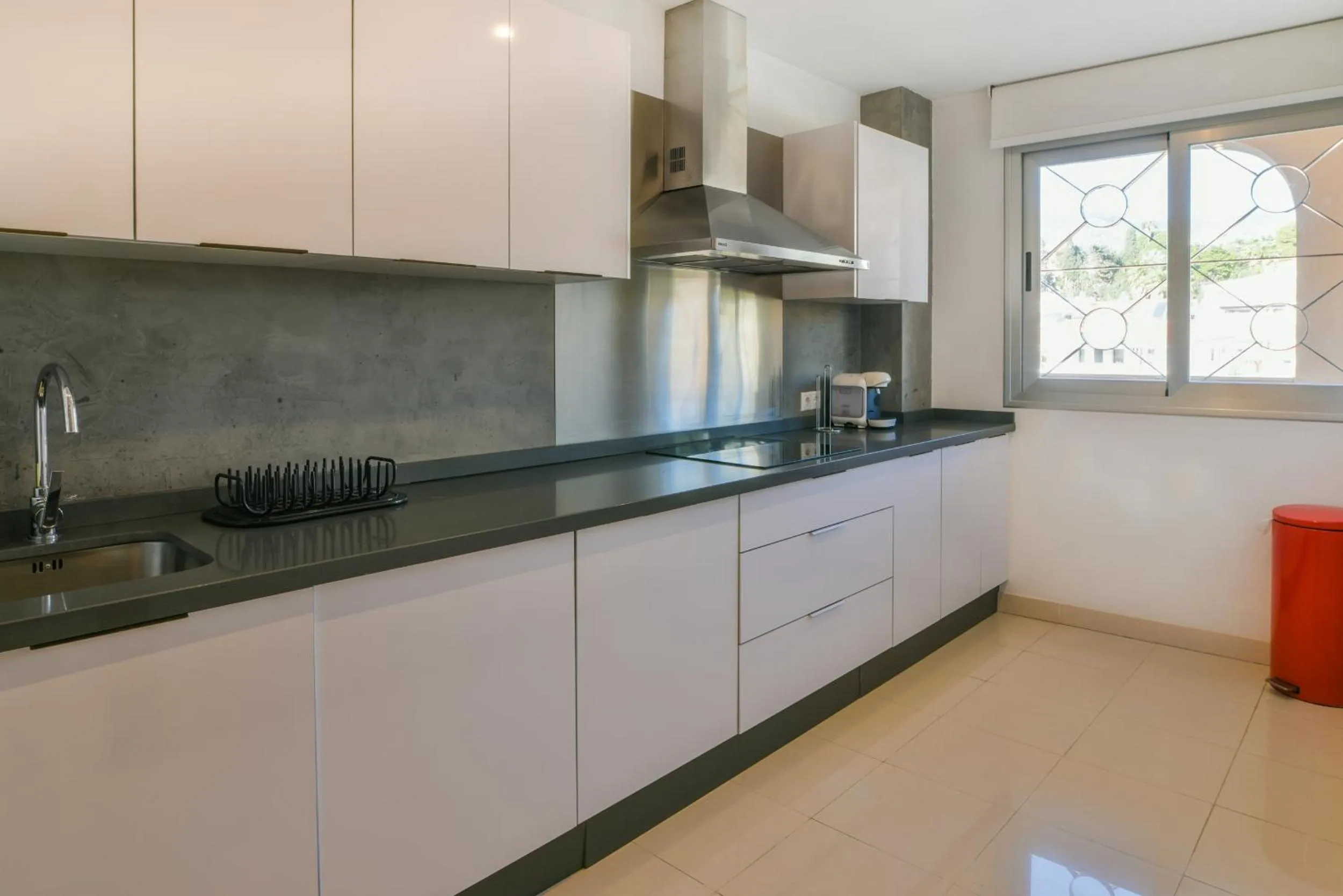 Kitchen or kitchenette in Vegasol Playa AT