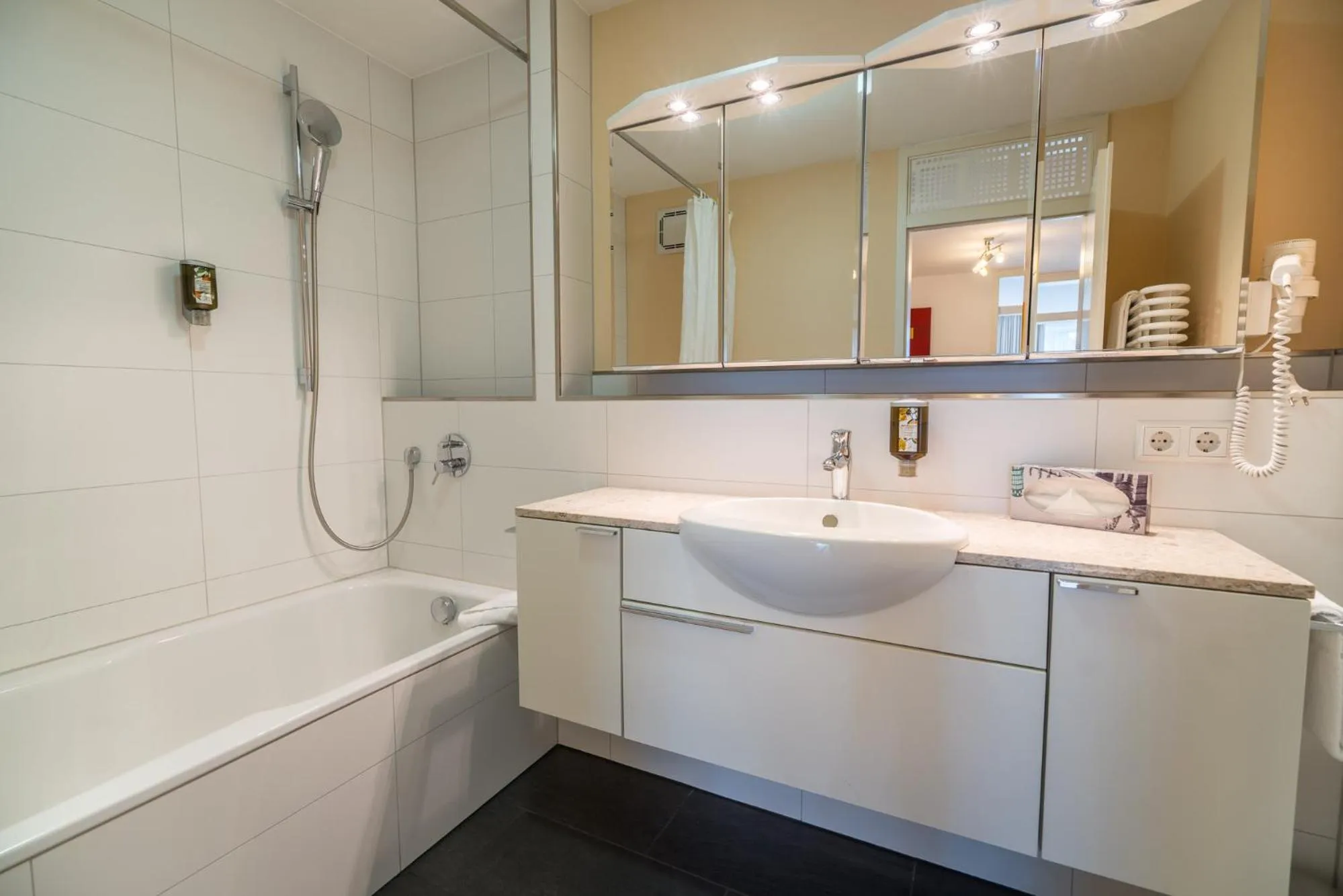 Shower in Apartmenthotel Residenz Steinenbronn
