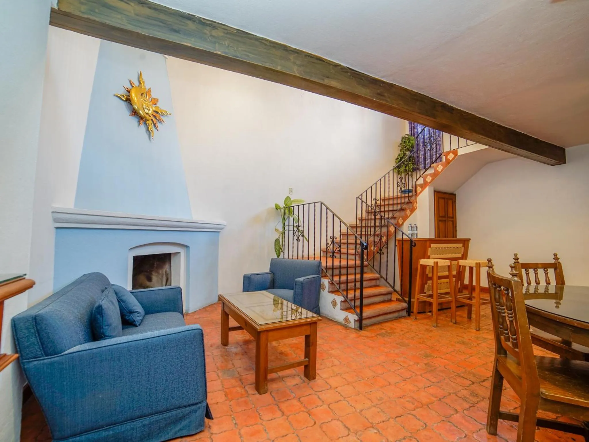 Living room in Hotel Mansión Virreyes by Rotamundos