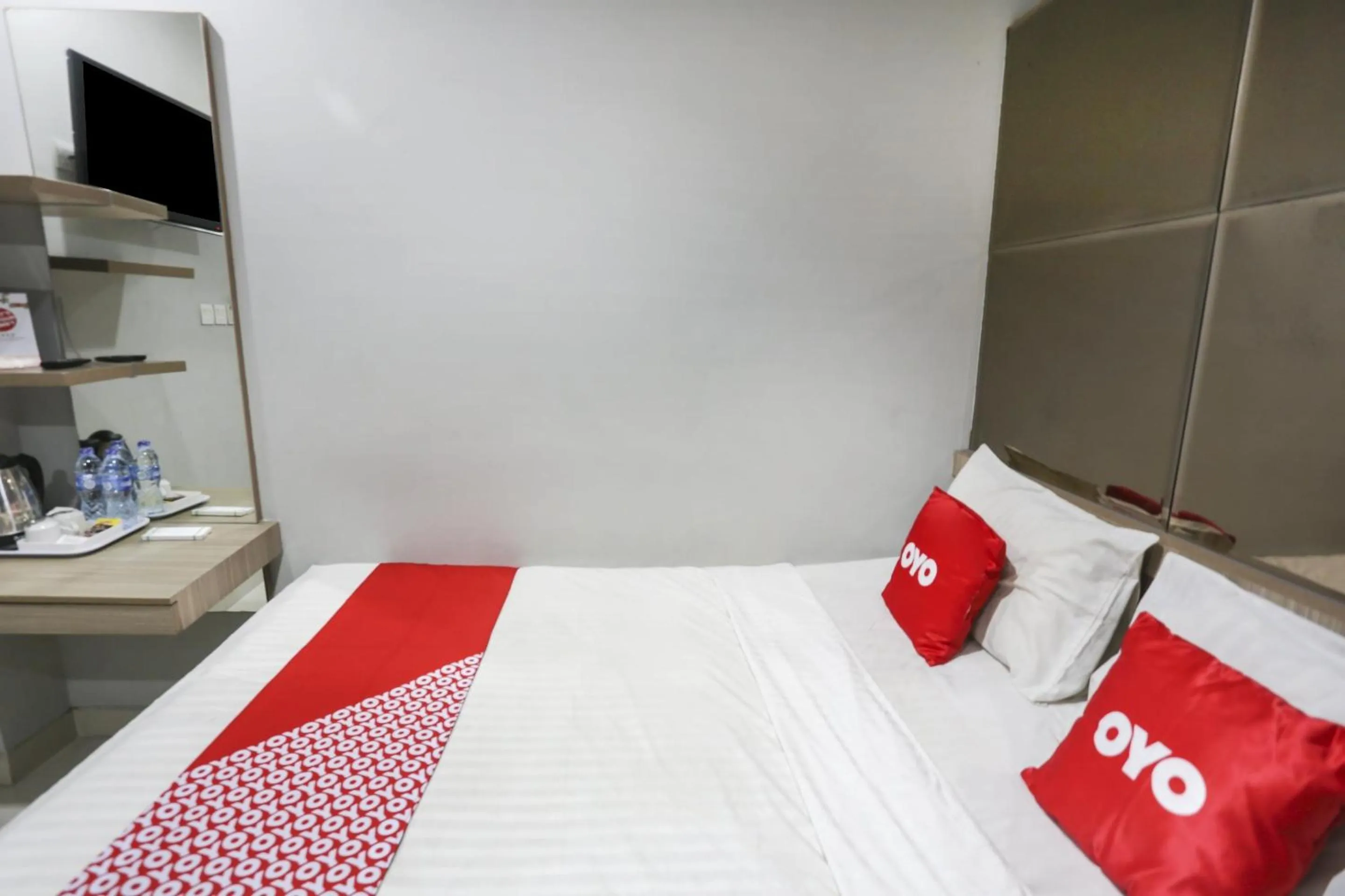 Bedroom in SUPER OYO Capital O 90056 Wisma Kebon Kacang 9