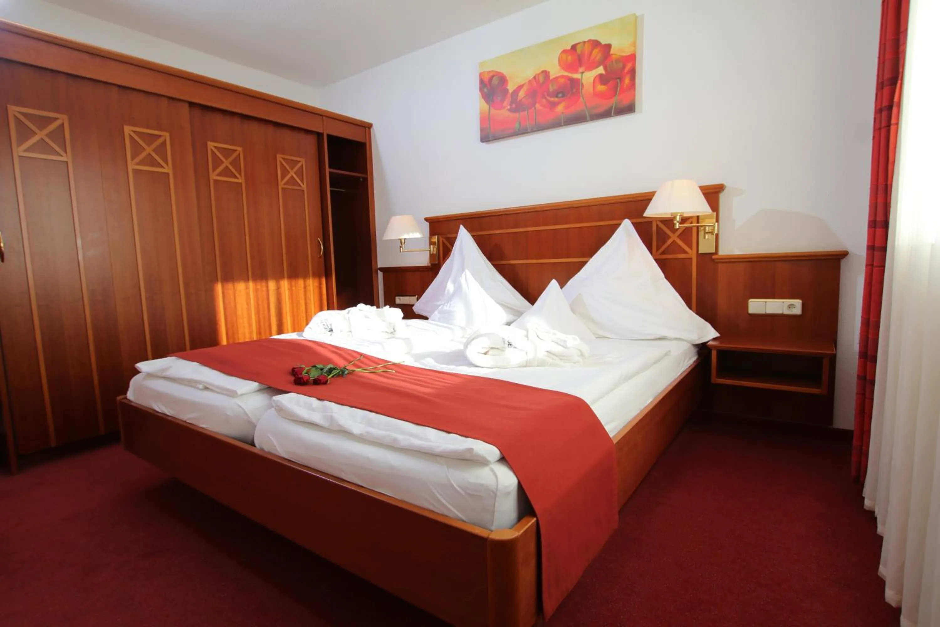 Photo of the whole room, Bed in ANGERHOF Kur- und Thermenhotel