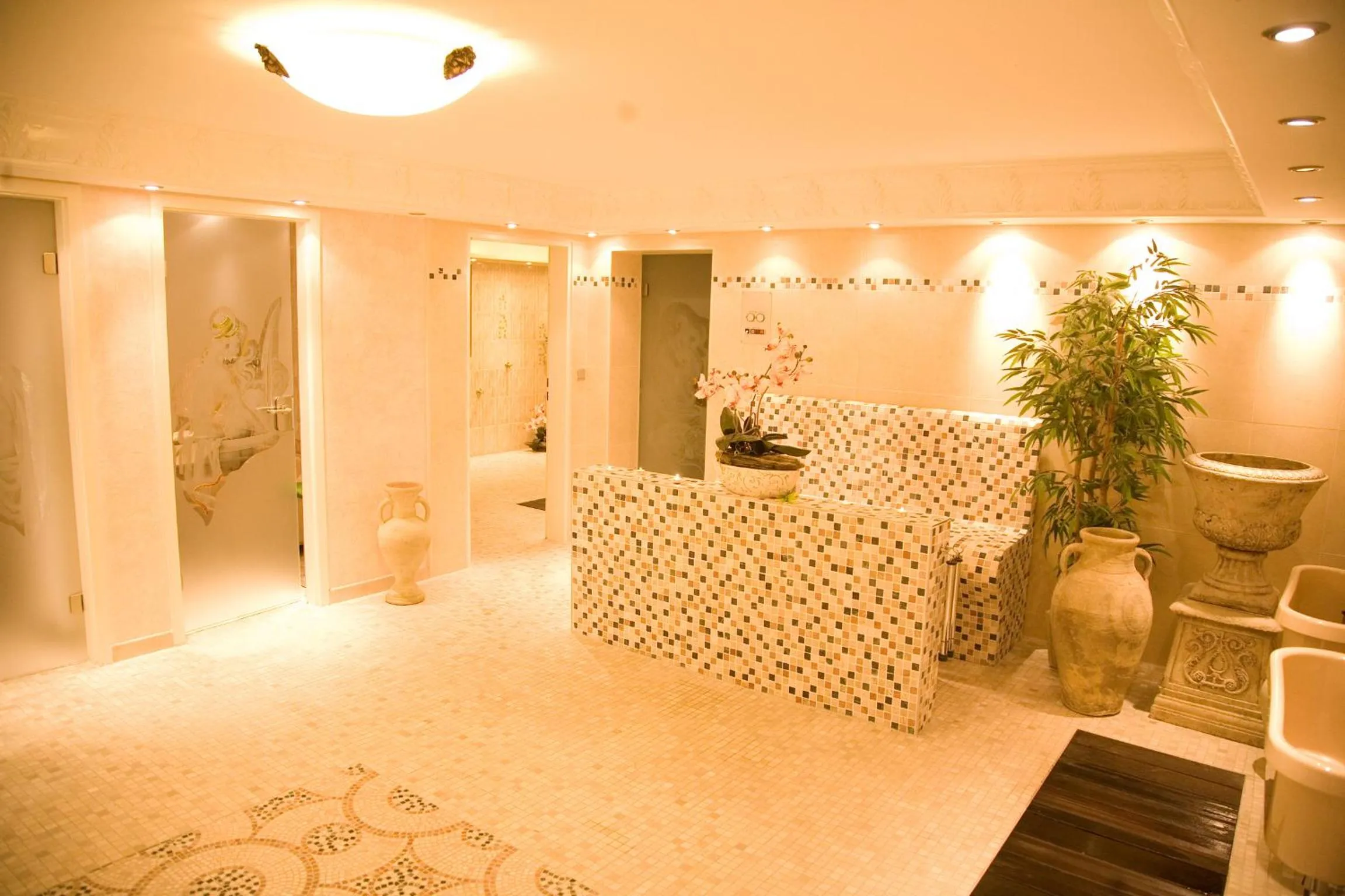 Spa and wellness centre/facilities in ANGERHOF Kur- und Thermenhotel