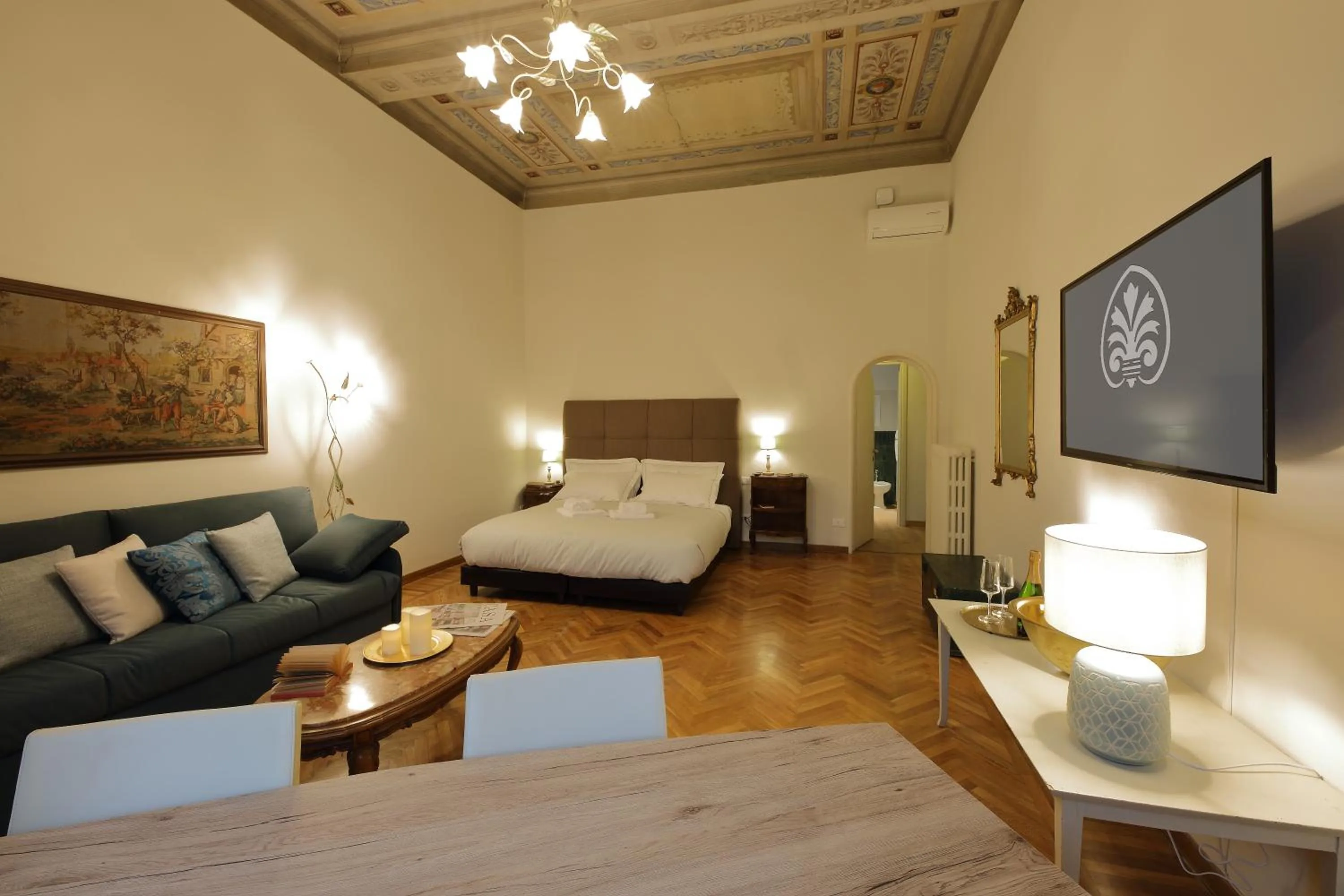 Bed in Corsini Tintori