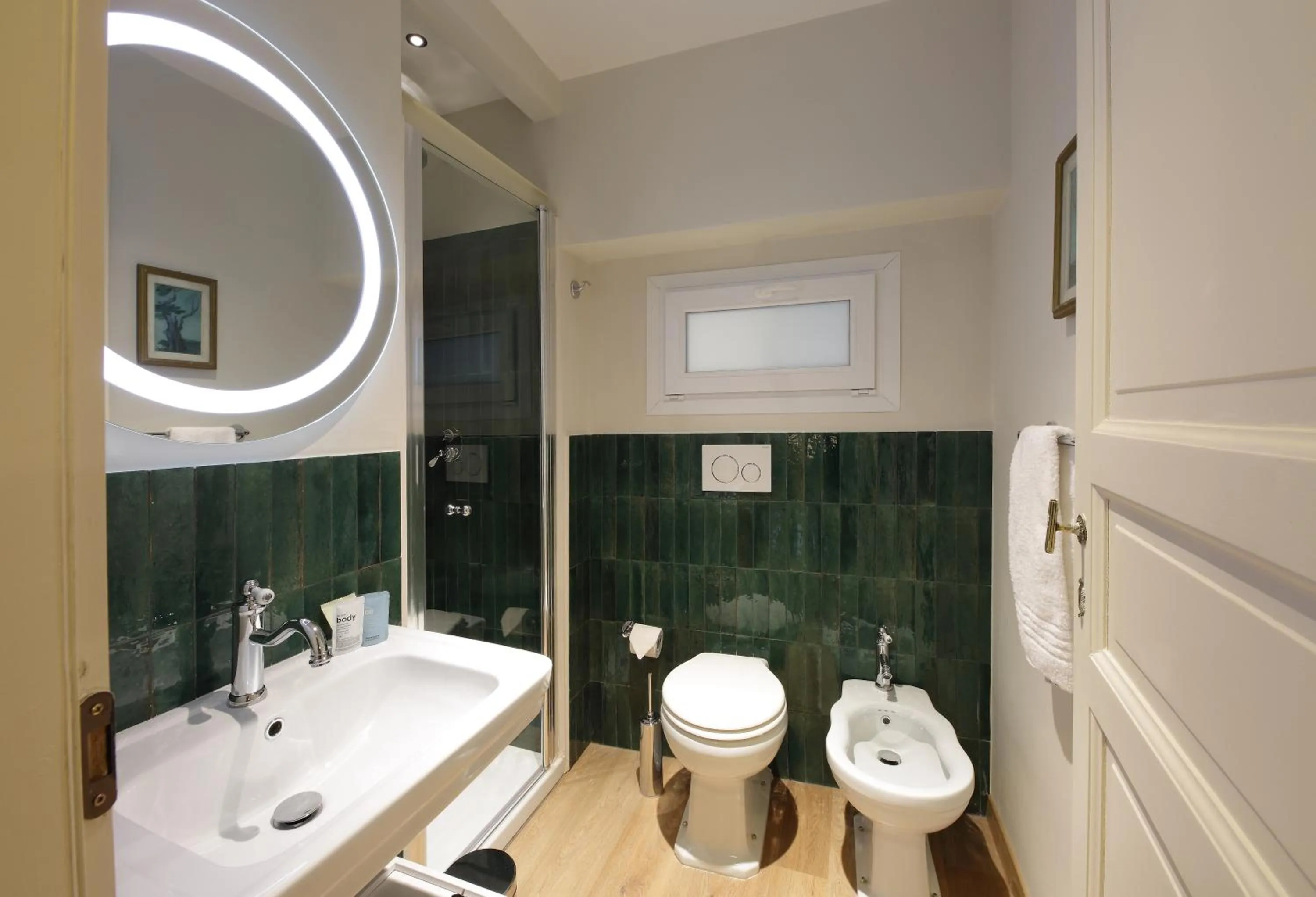 Shower in Corsini Tintori