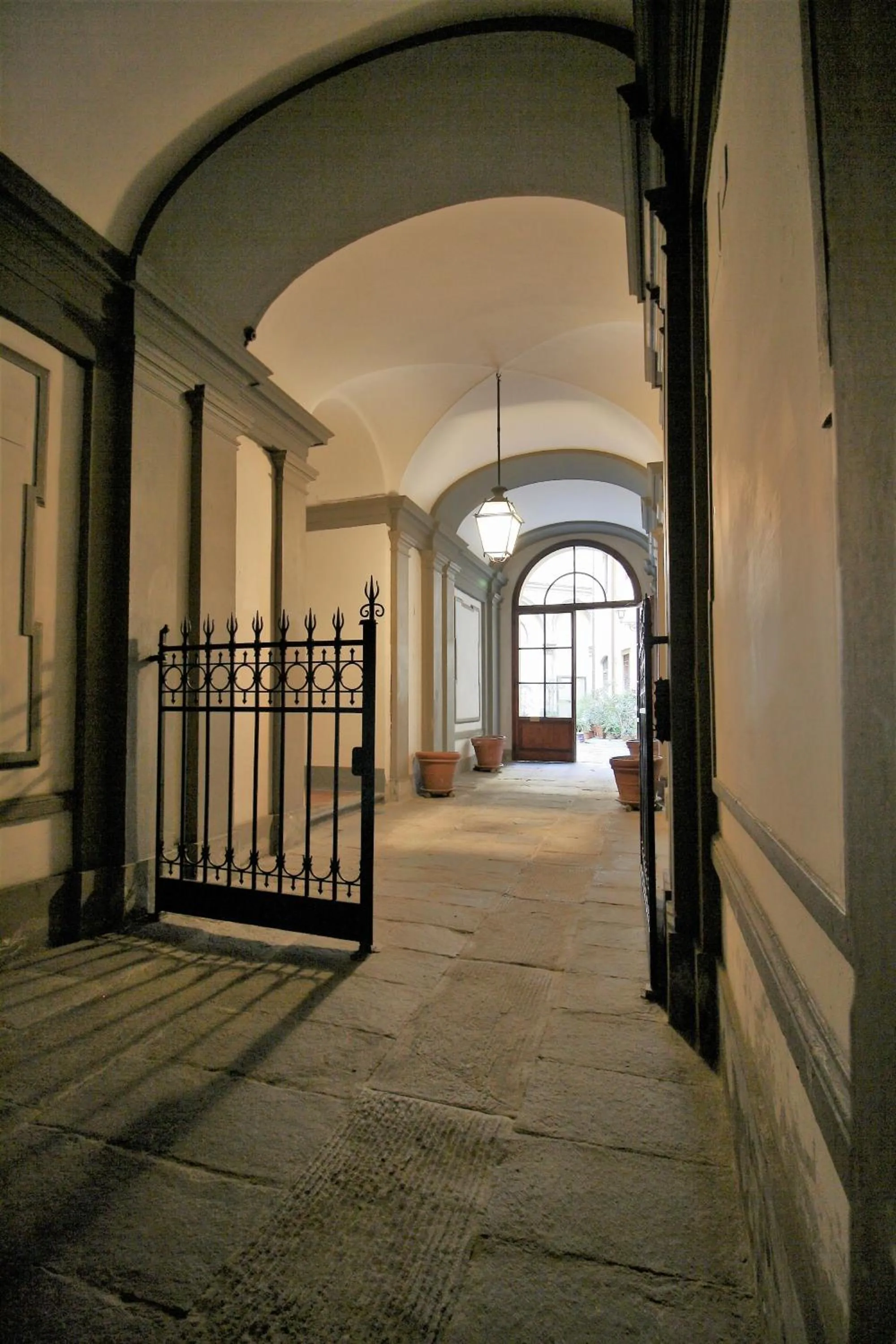 Property building in Corsini Tintori