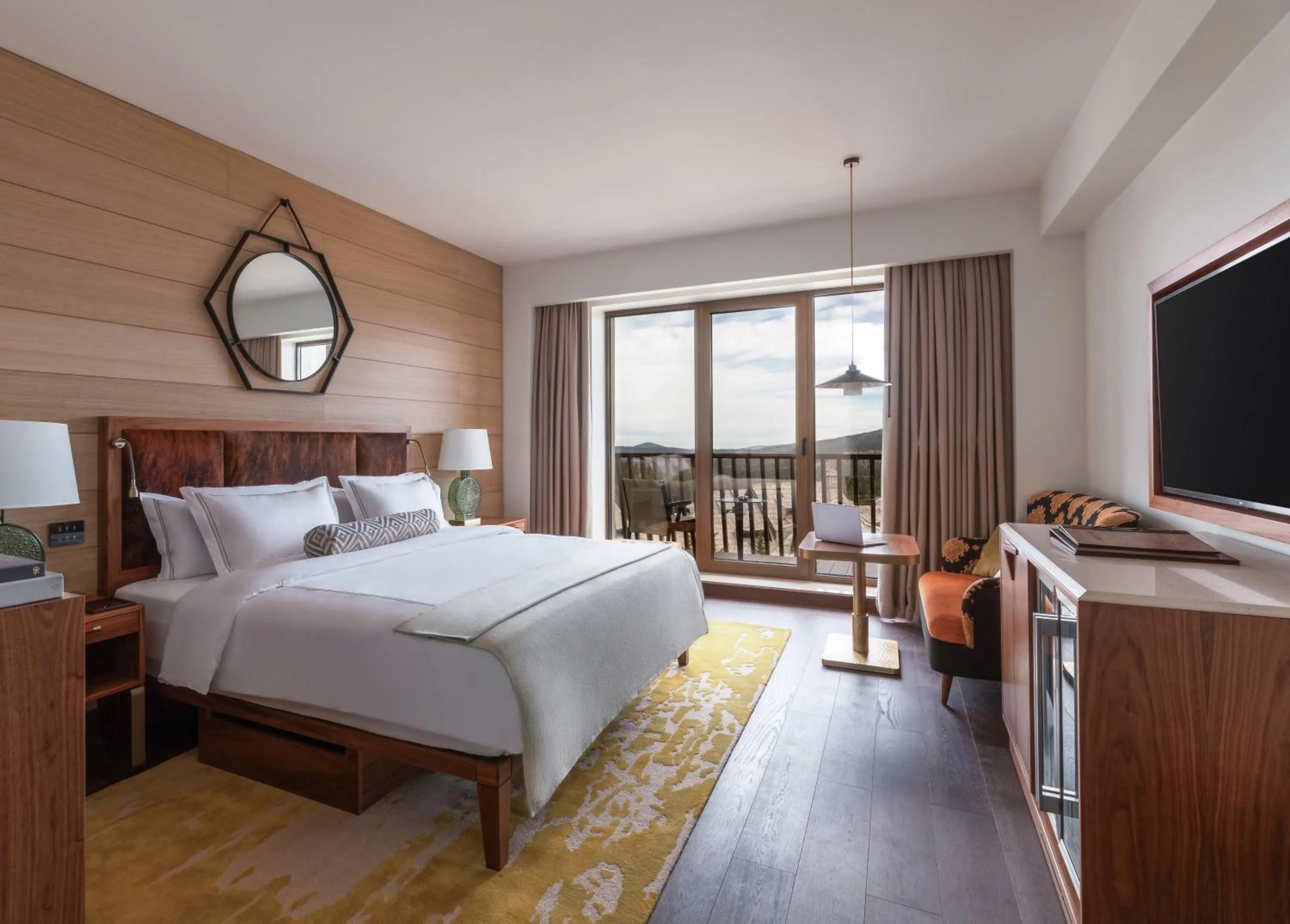 King Room with Balcony in Viceroy Kopaonik Resort & Spa