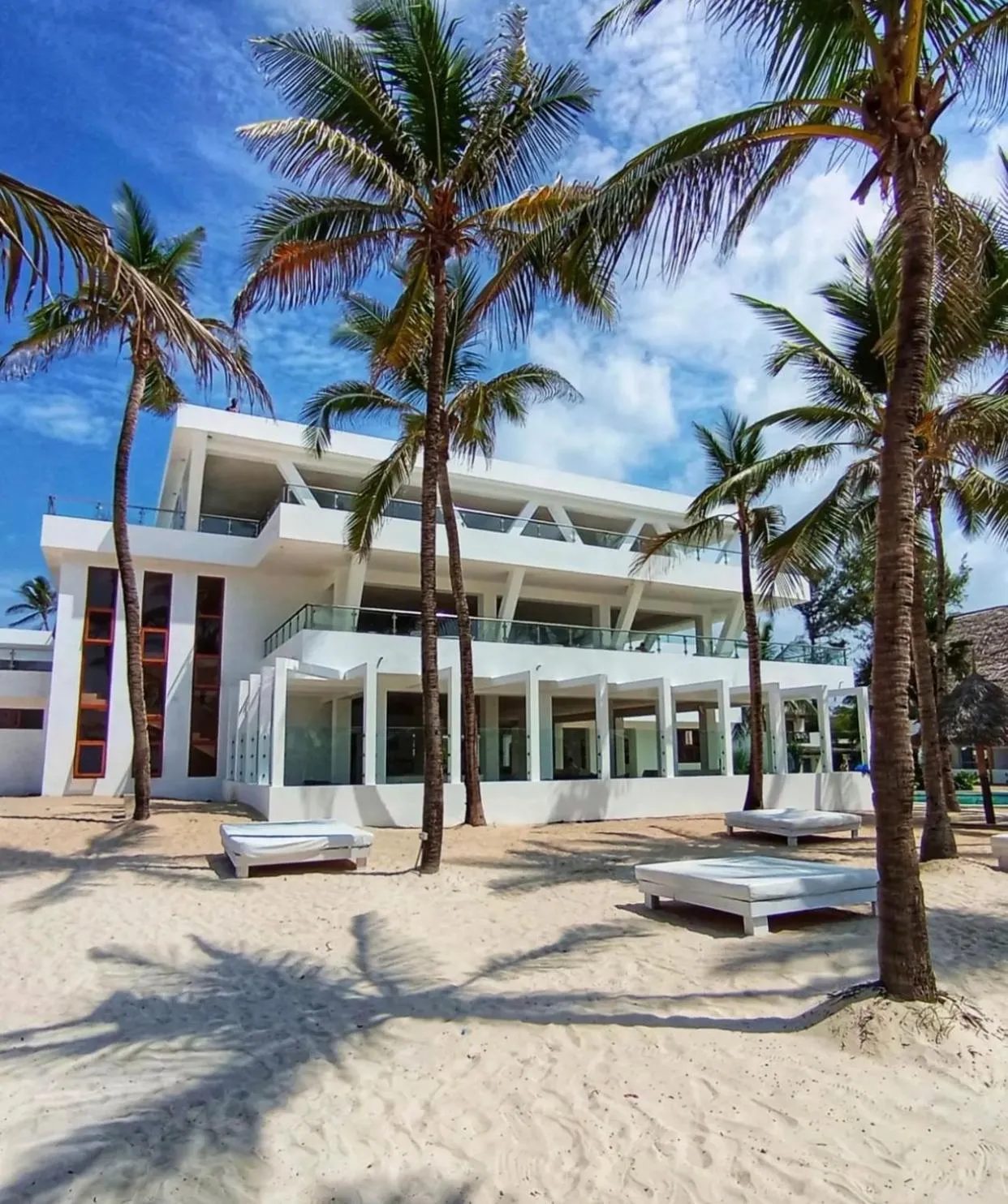 Property building in Barracuda Inn Resort