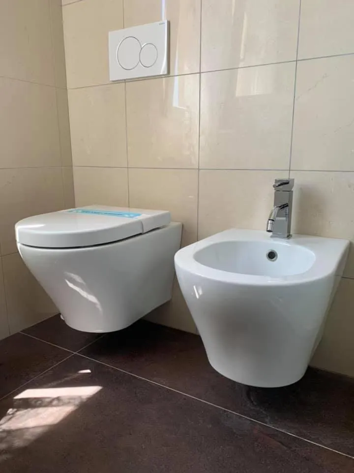 Toilet, Bathroom in Hotel Marittima