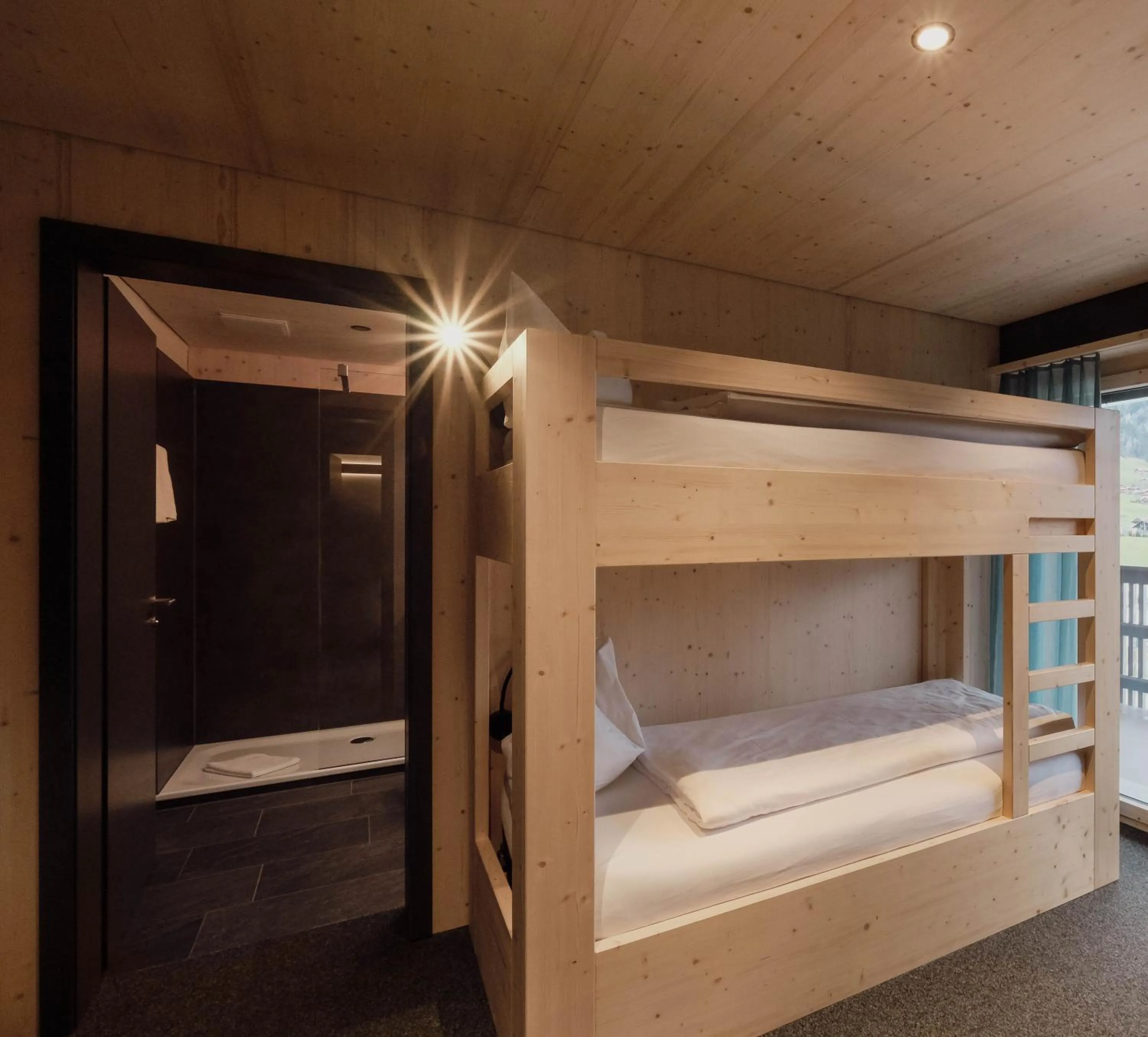 Photo of the whole room, Bed in Frutigresort