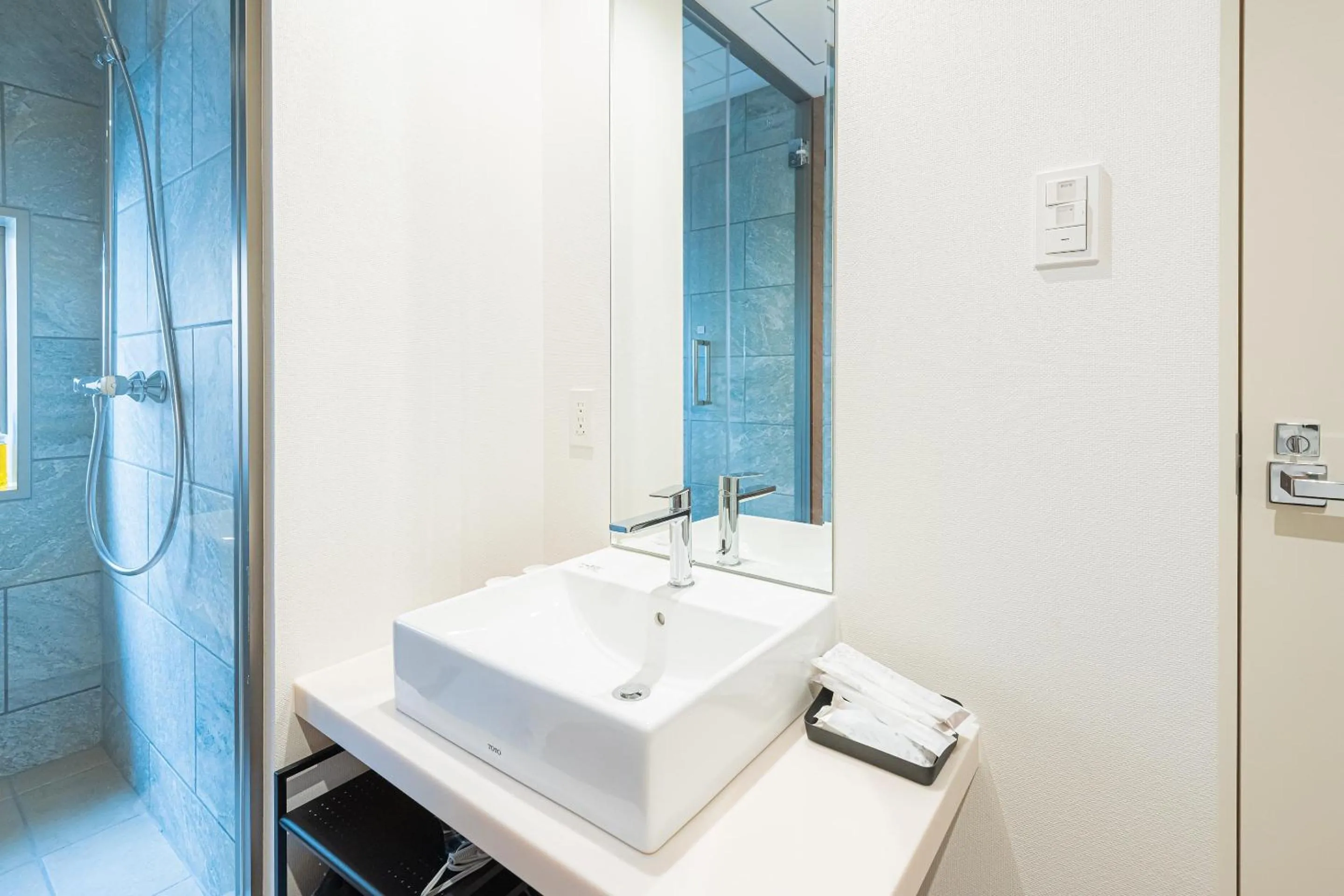 Photo of the whole room in Seiei Hotel Kyoto Kawaramachi