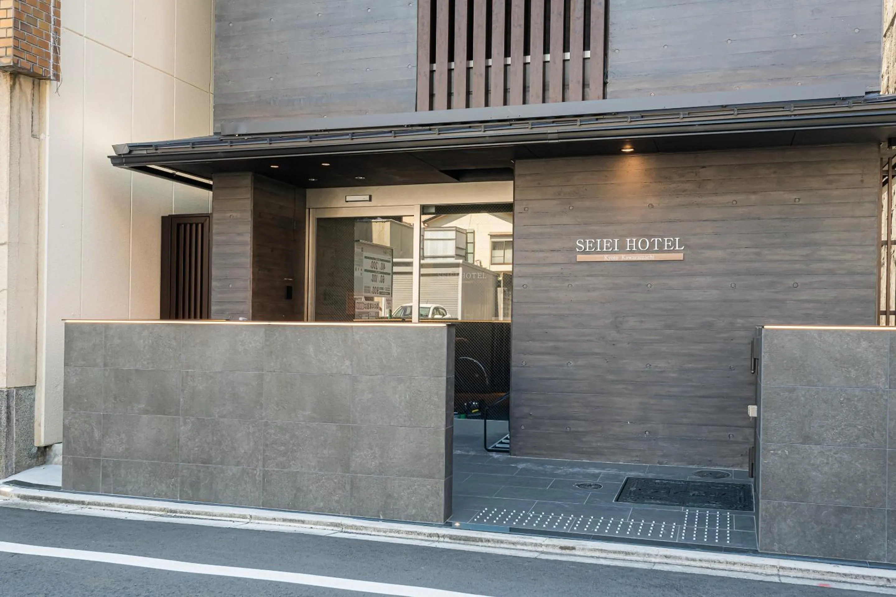Property building in Seiei Hotel Kyoto Kawaramachi