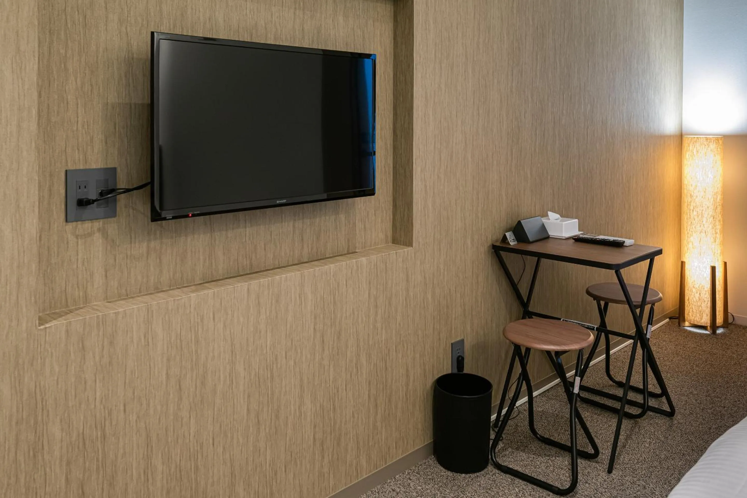 TV and multimedia in Seiei Hotel Kyoto Kawaramachi