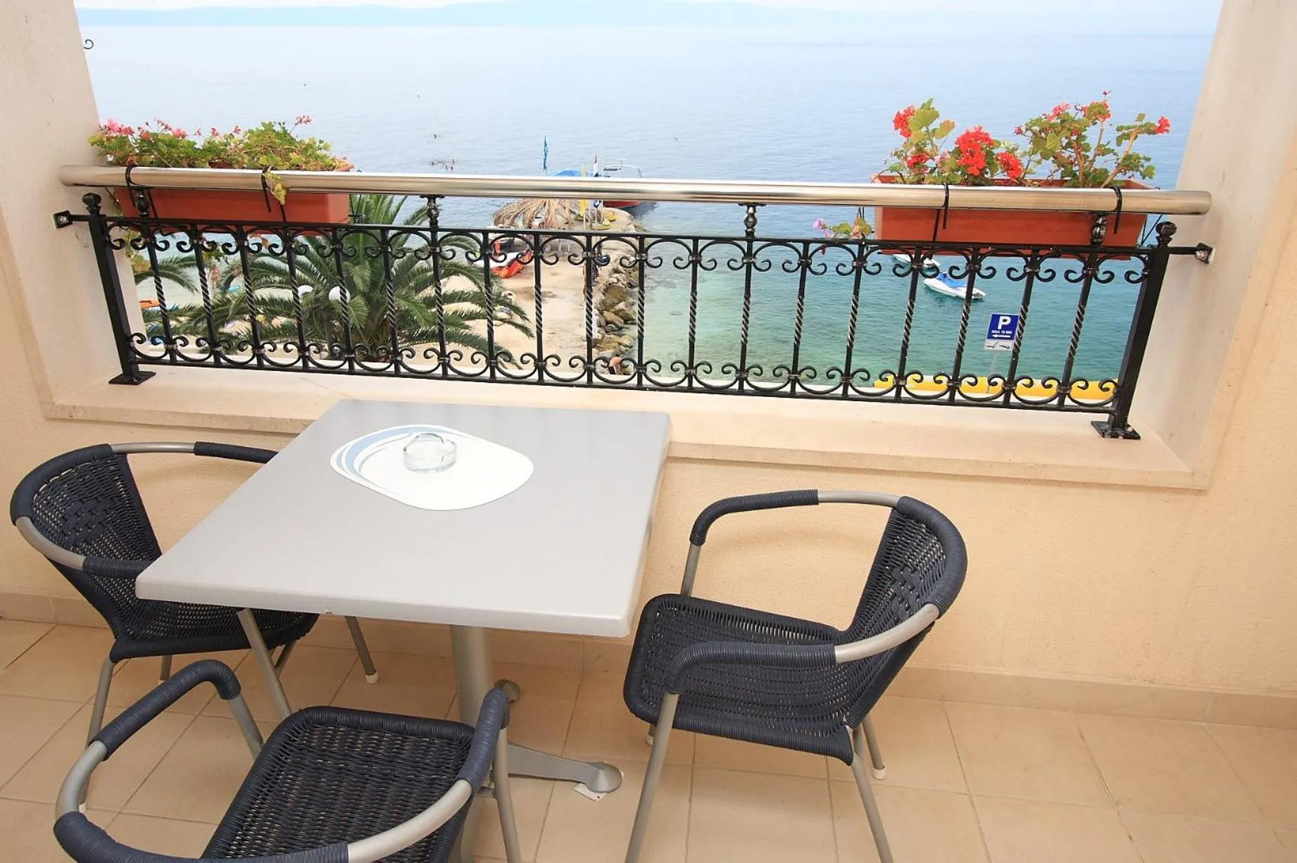 Balcony/Terrace in Aparthotel Natalia Podgora