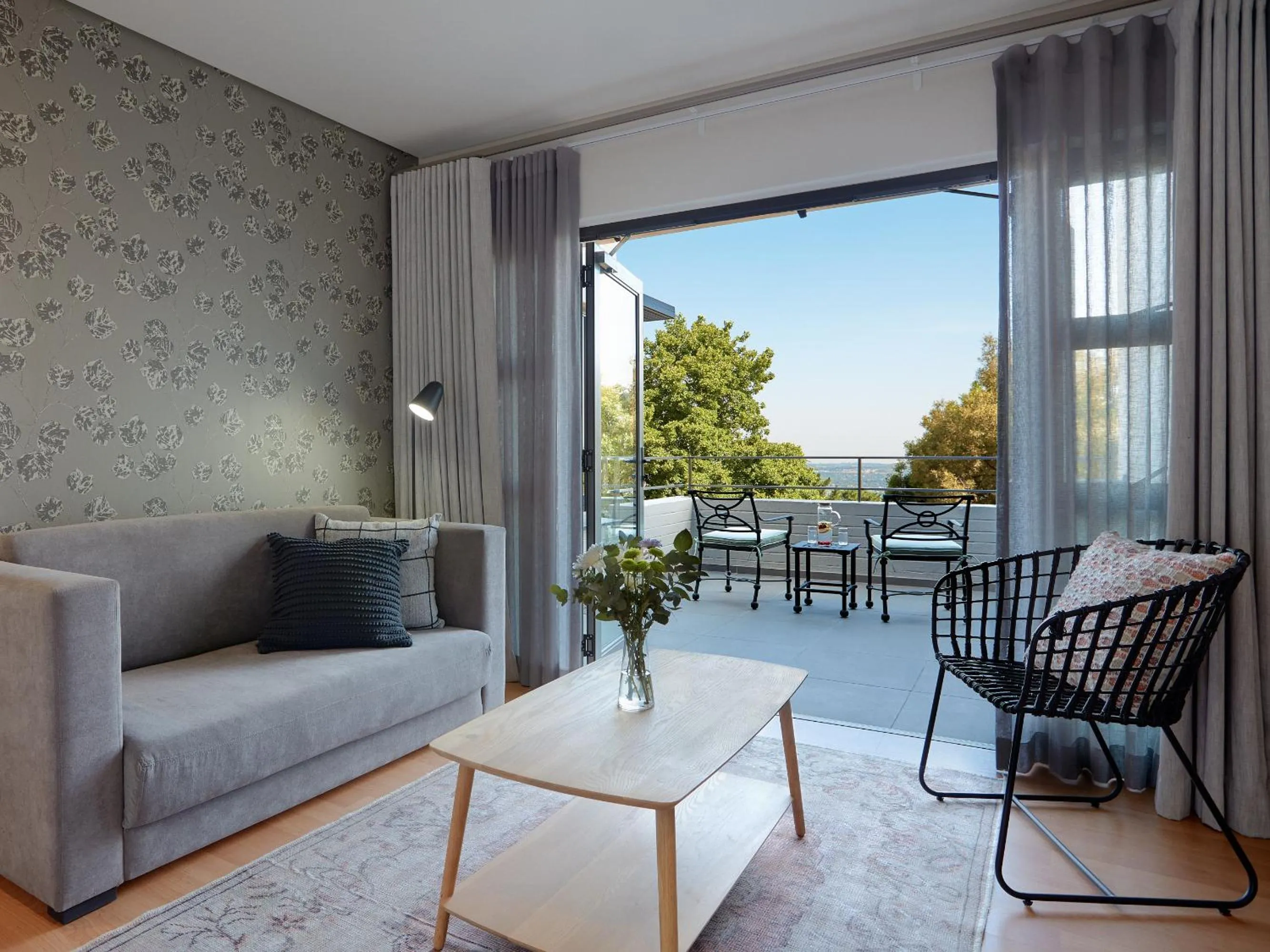 Balcony/Terrace in The Cliffside Boutique Getaway