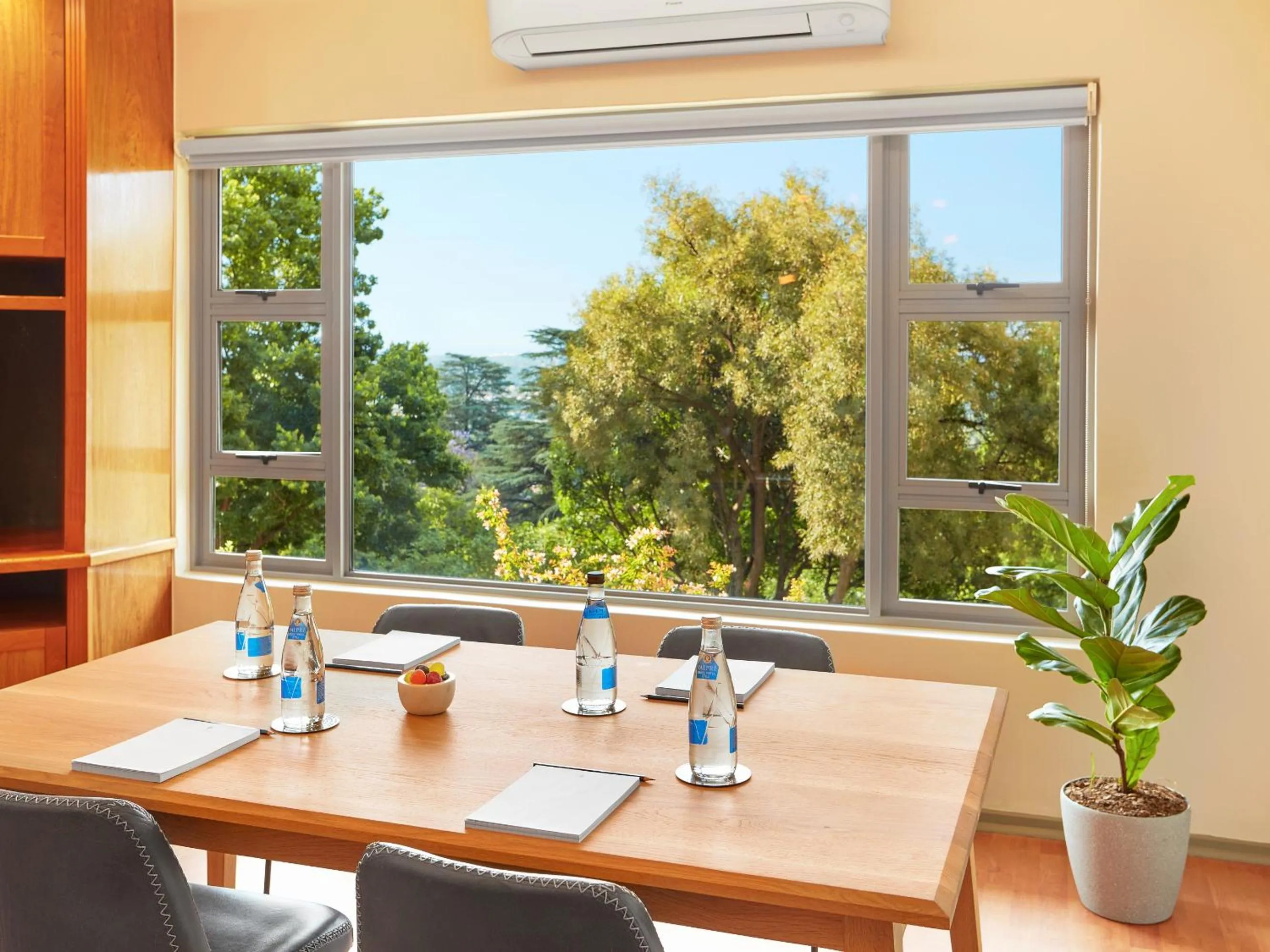 Business facilities in The Cliffside Boutique Getaway