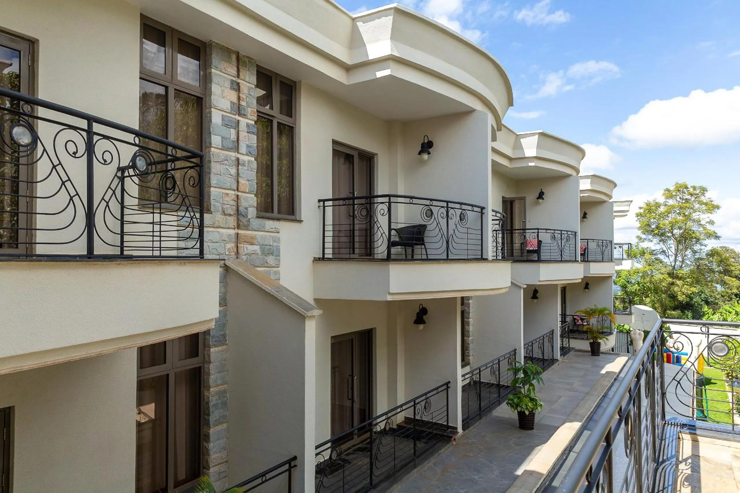 Balcony/Terrace in Alba Hotel Meru