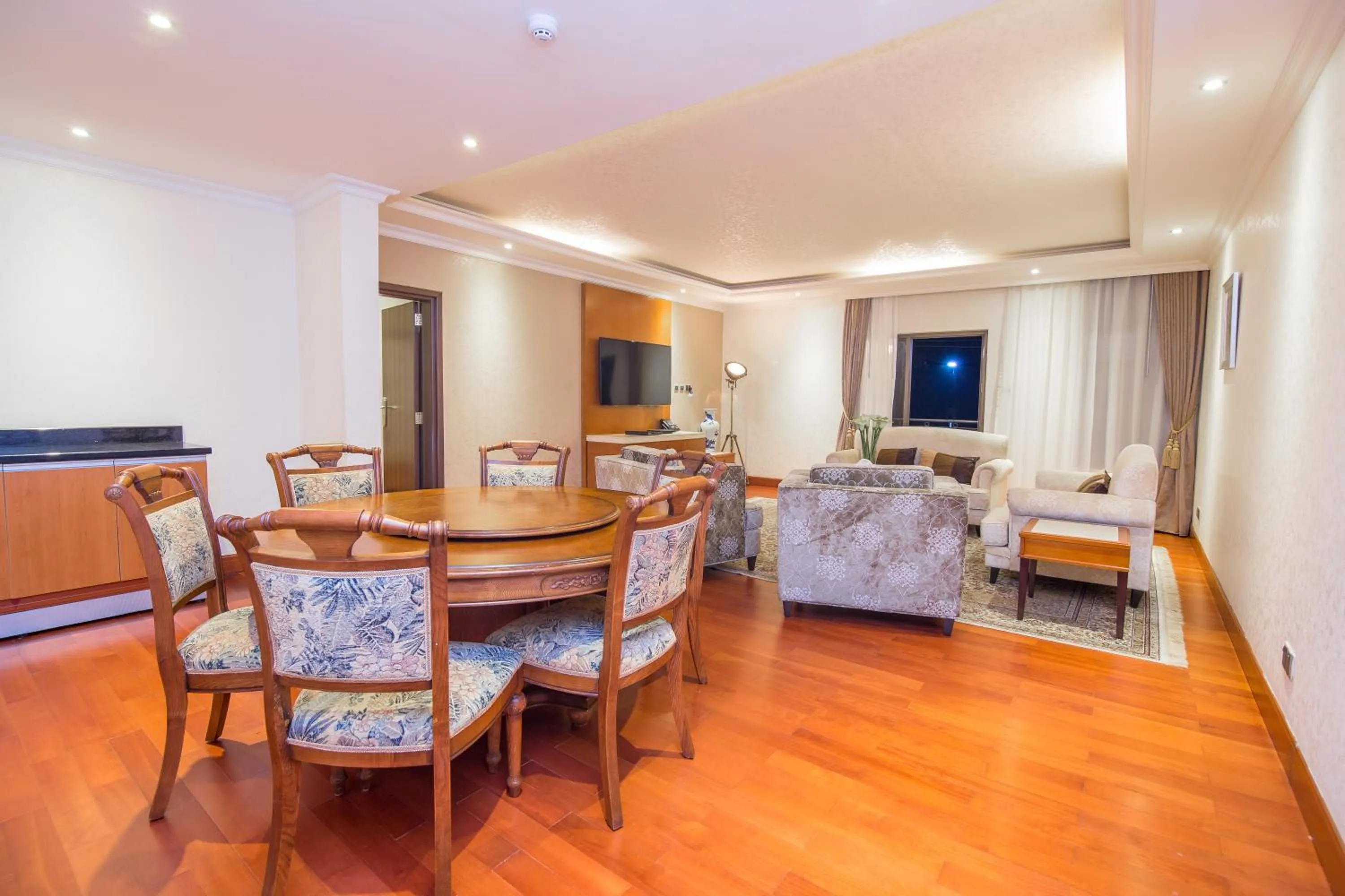 Living room in Alba Hotel Meru