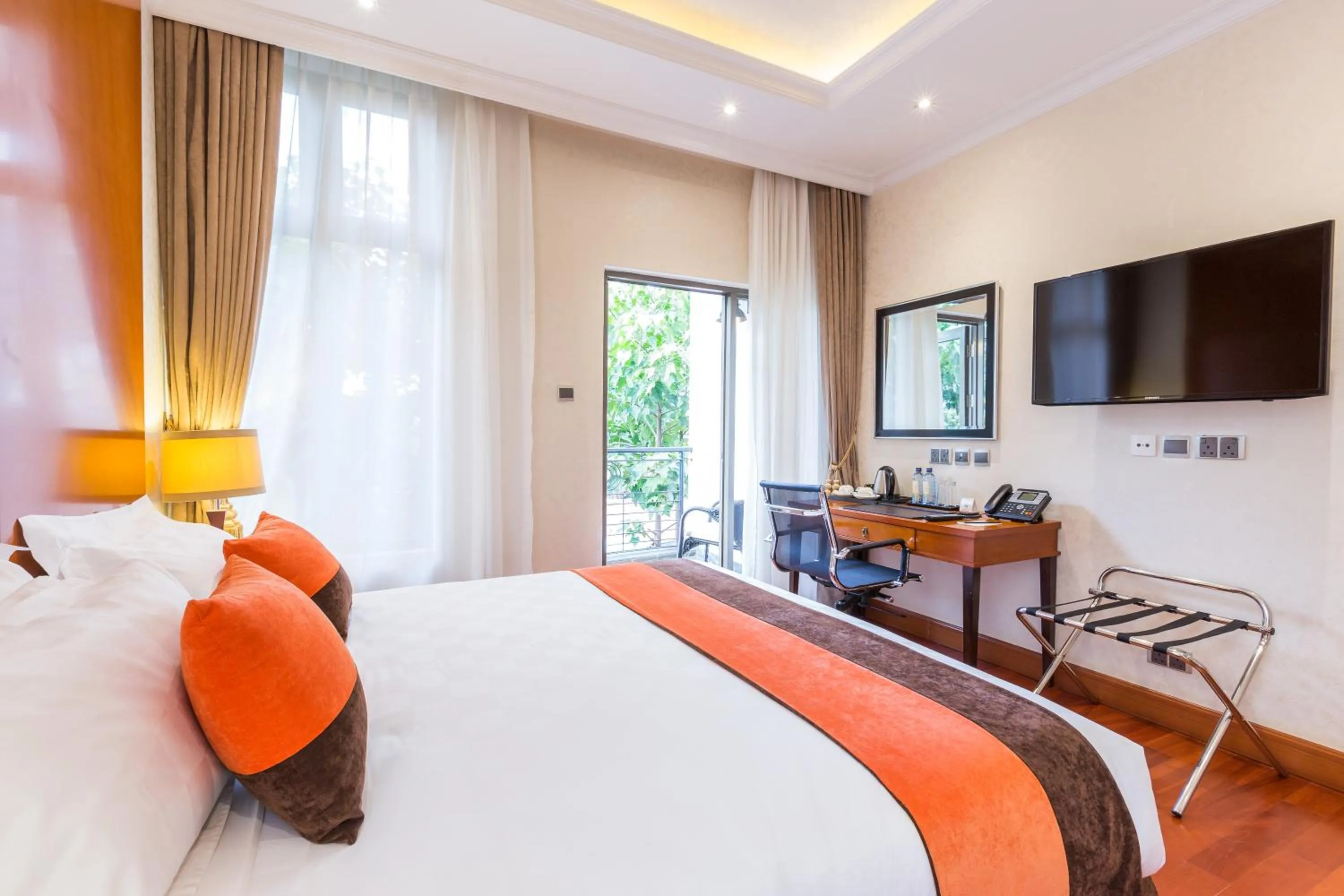 bunk bed, Bed in Alba Hotel Meru