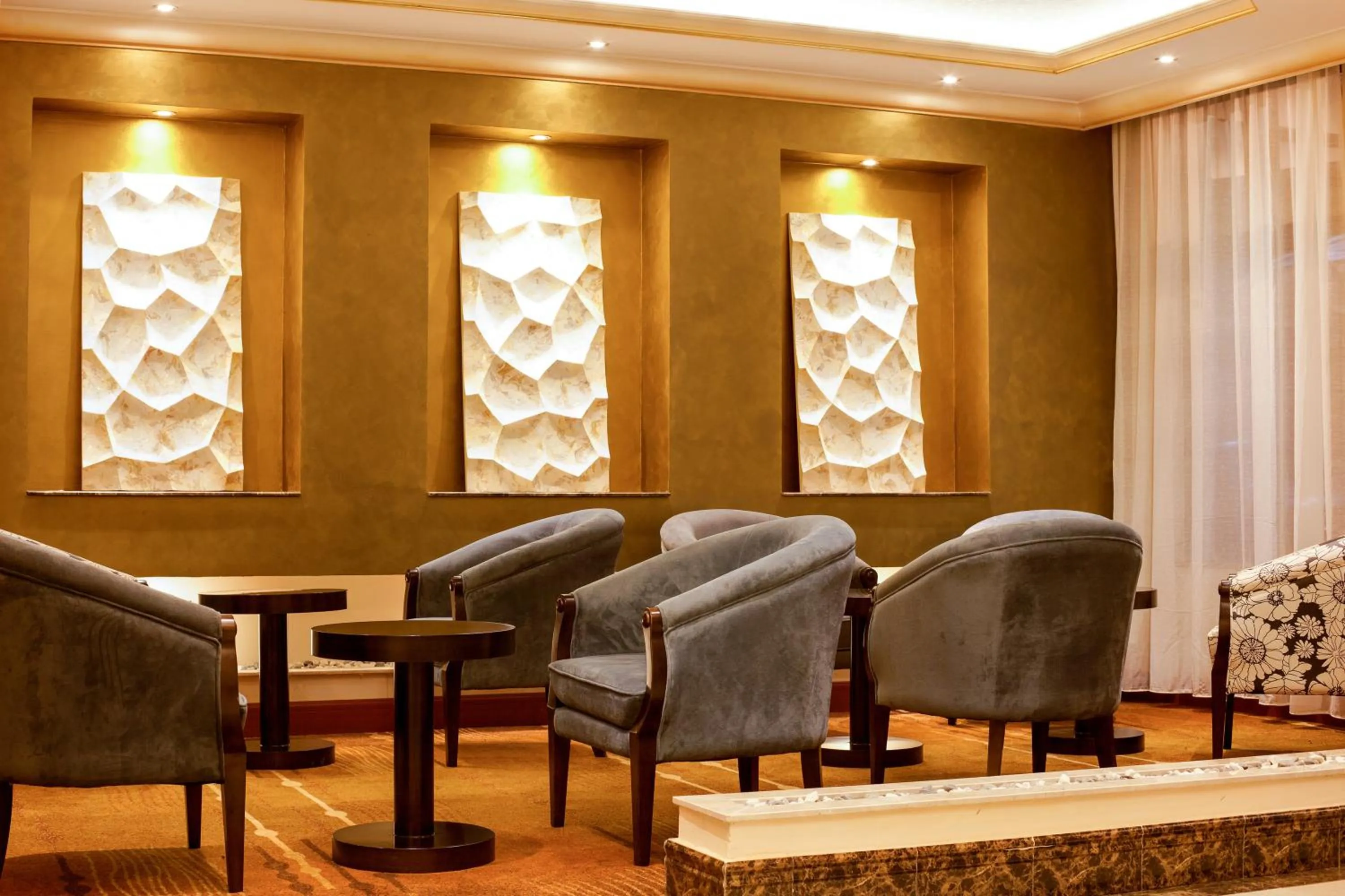 Lounge or bar in Alba Hotel Meru